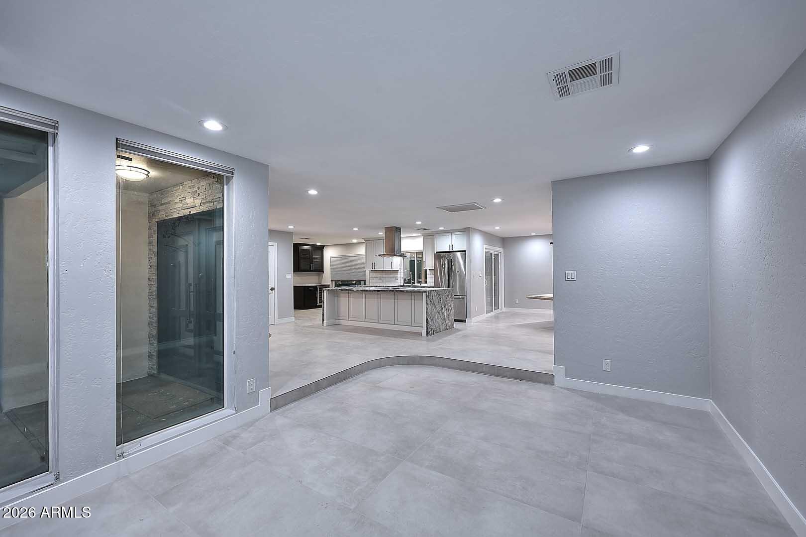 SANDS EAST 2 - Residential