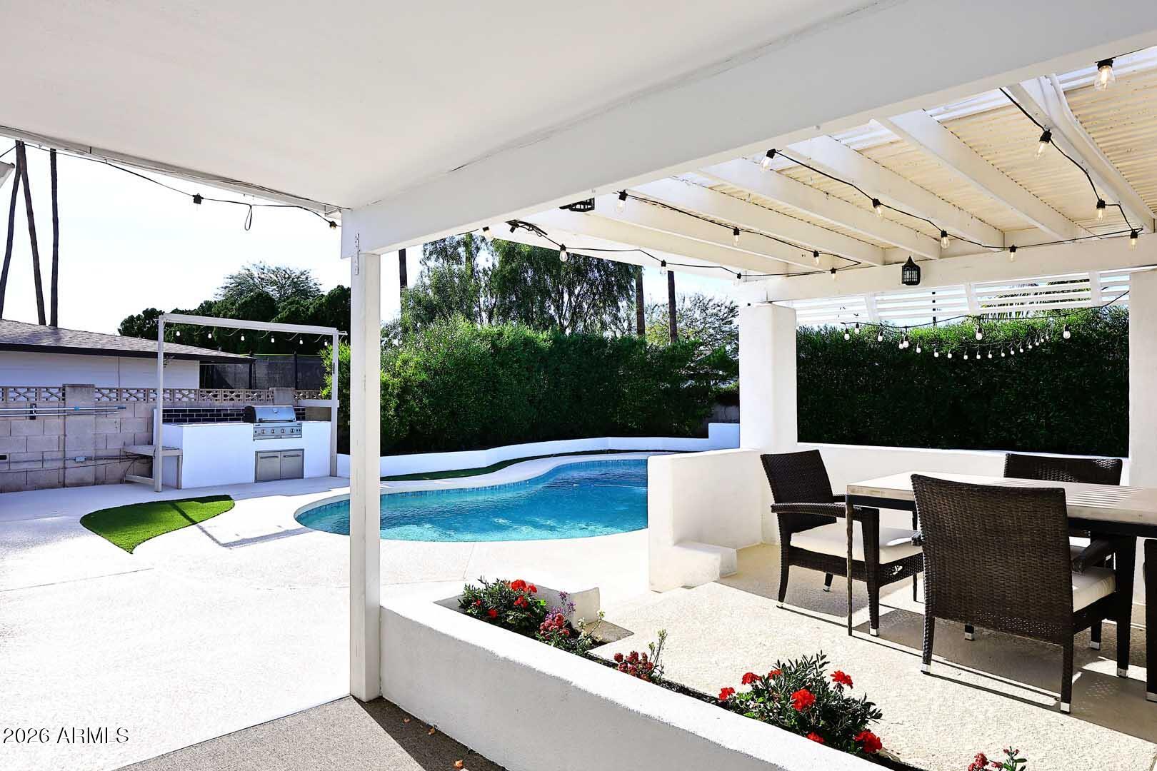 SANDS EAST 2 - Residential