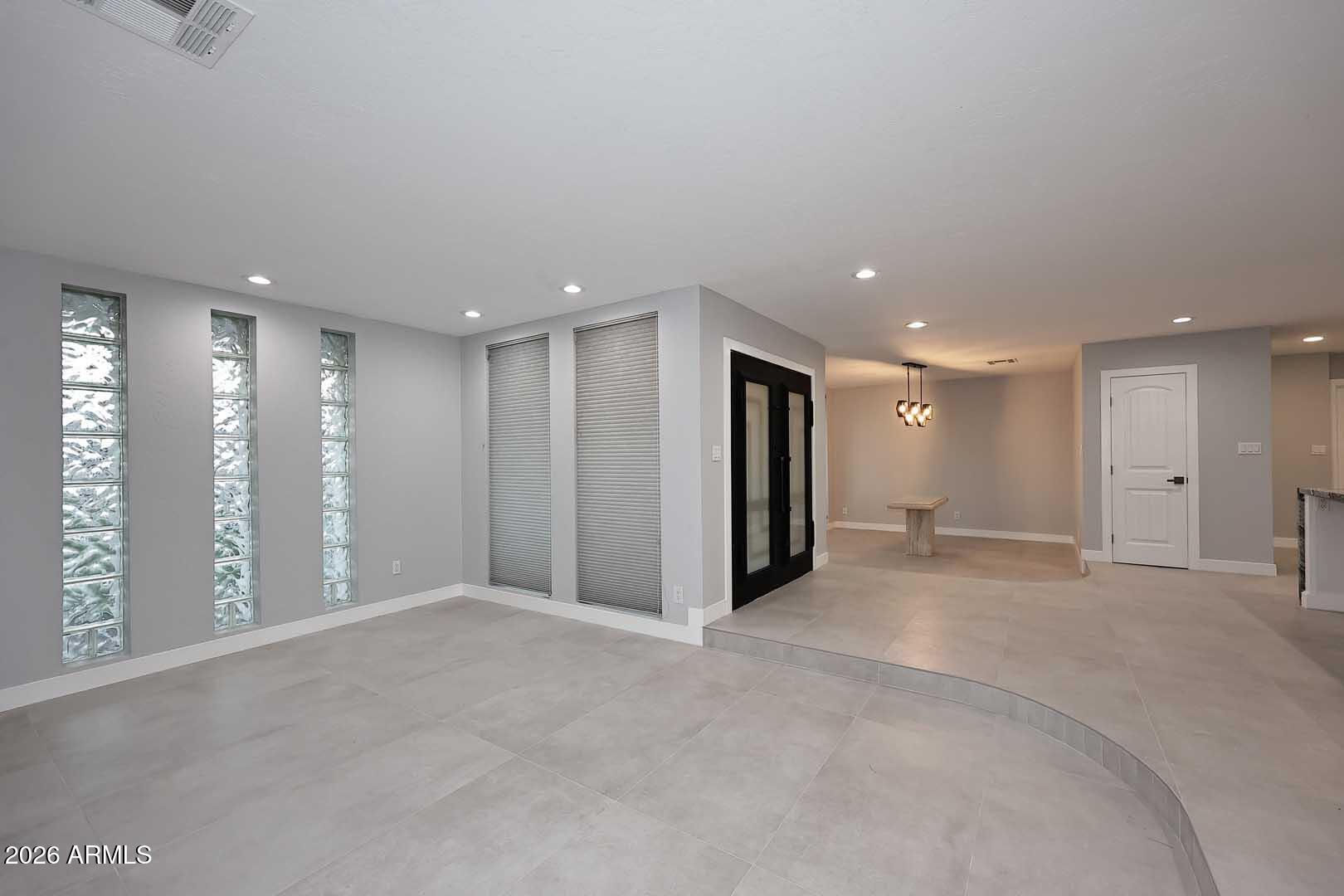 SANDS EAST 2 - Residential