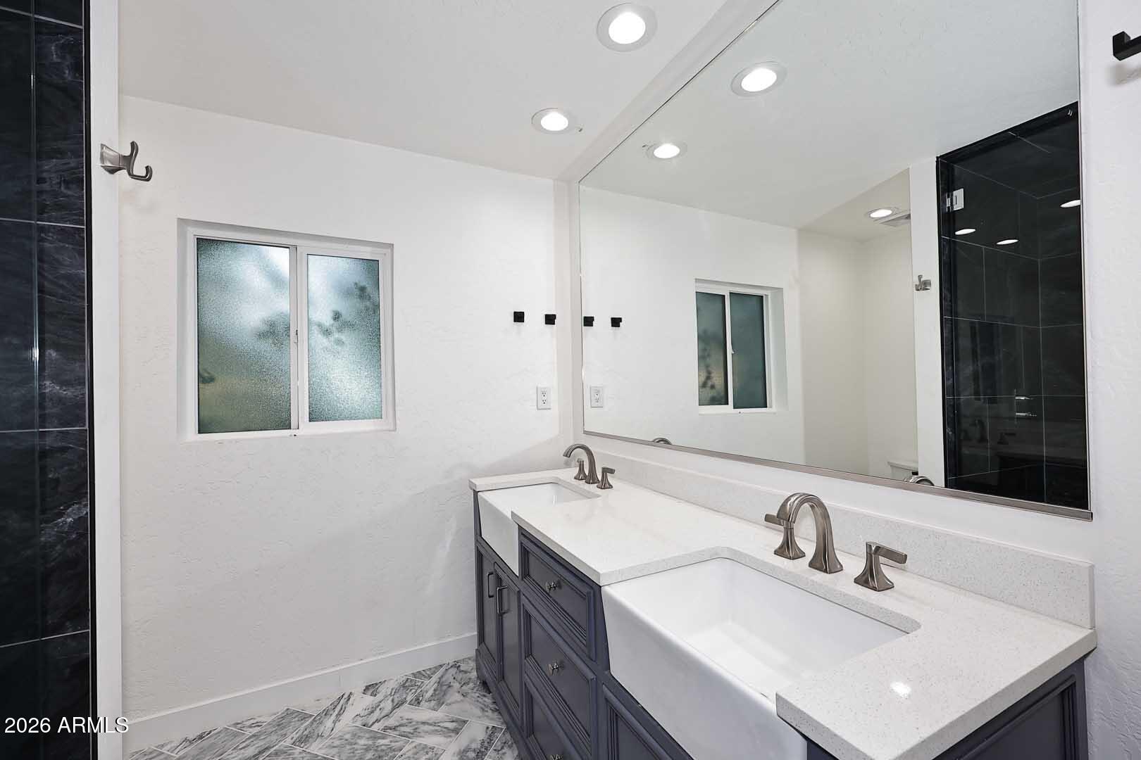 SANDS EAST 2 - Residential