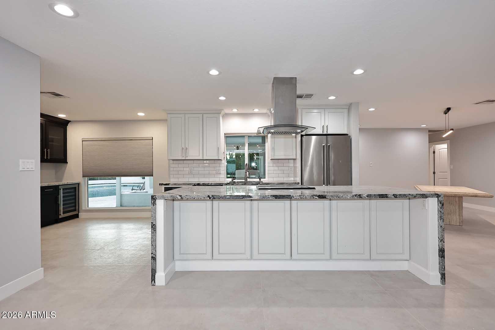 SANDS EAST 2 - Residential