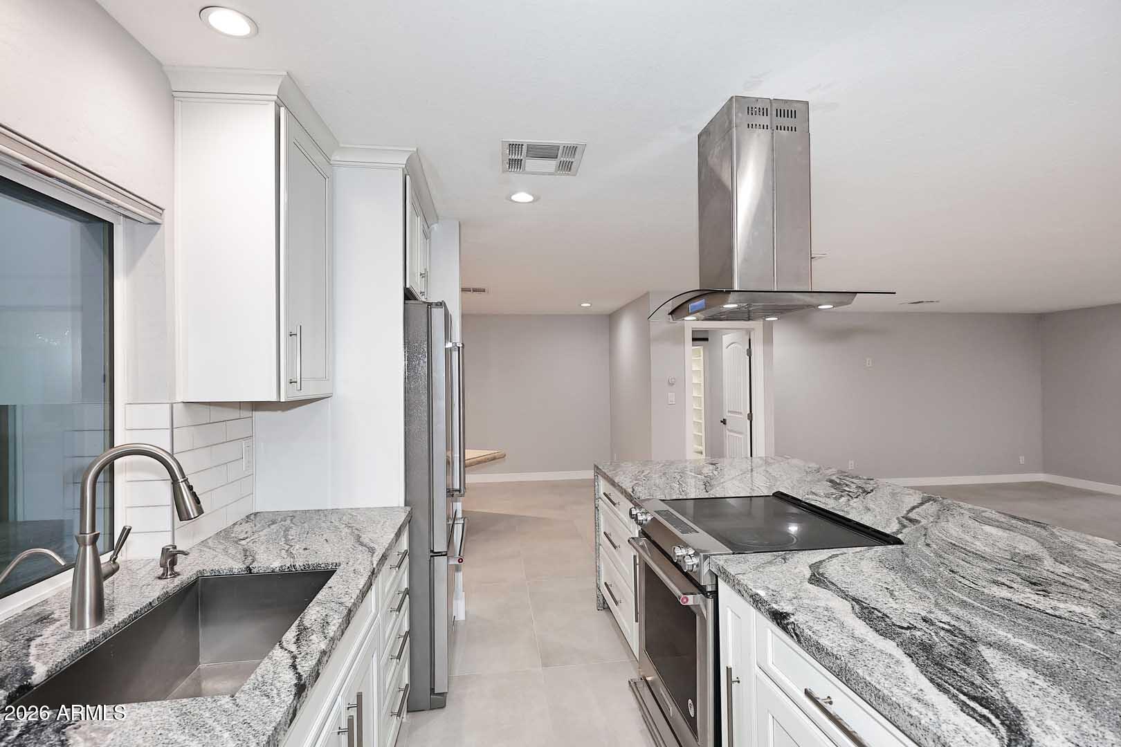 SANDS EAST 2 - Residential