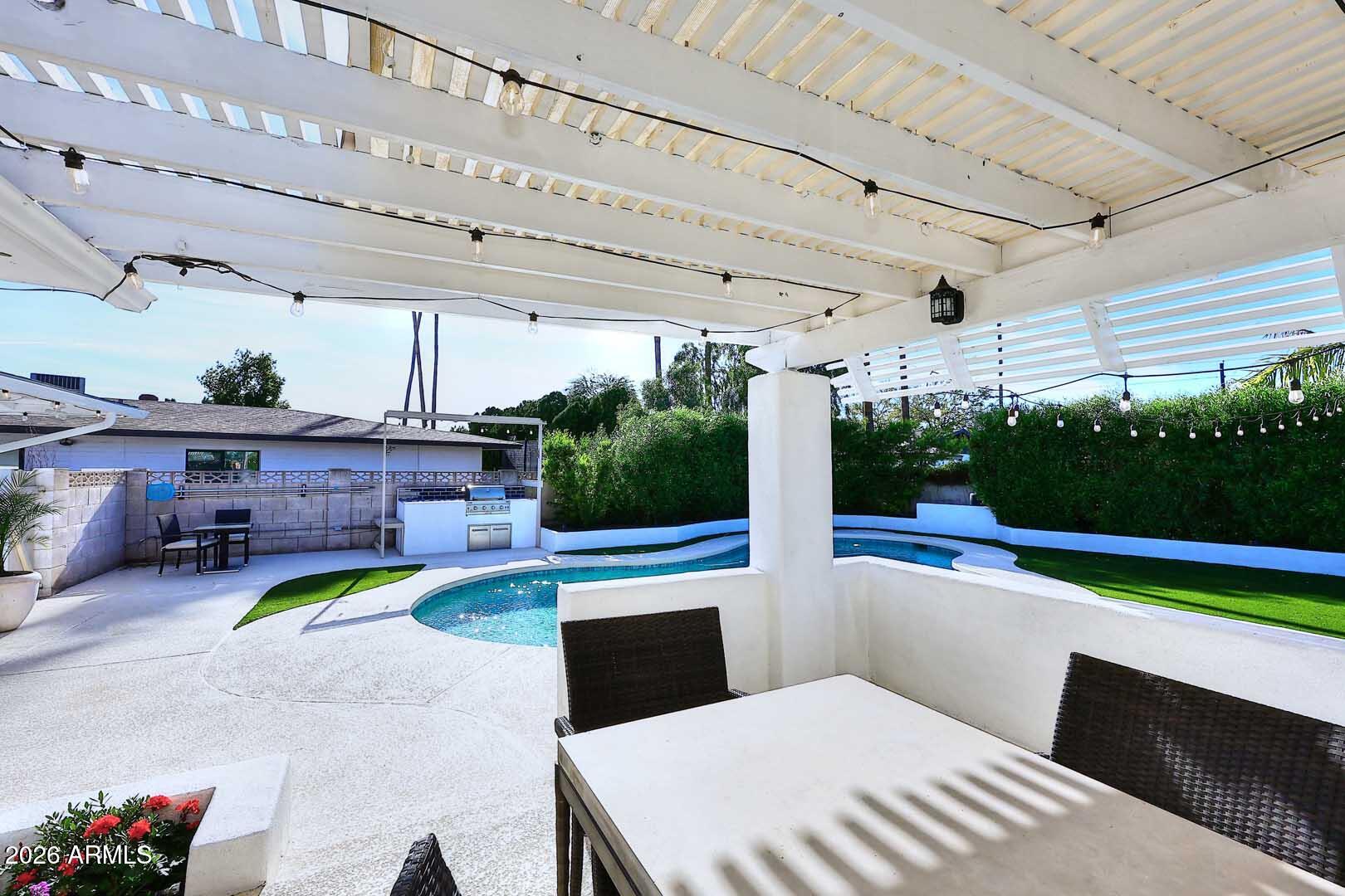SANDS EAST 2 - Residential