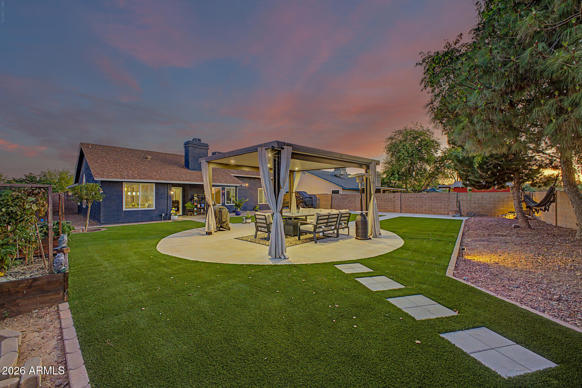 WEST PLAZA 31 32 AMD LOT 1-608 TR A-C - Residential