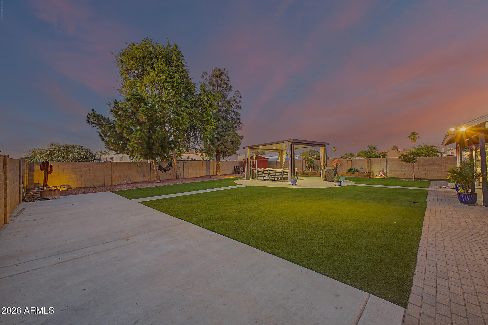 WEST PLAZA 31 32 AMD LOT 1-608 TR A-C - Residential