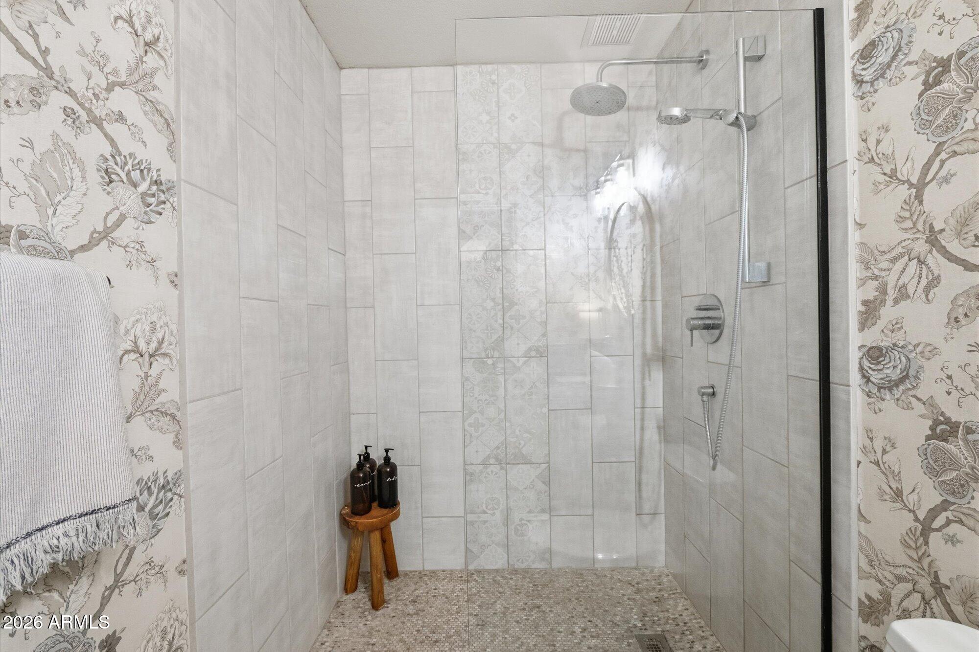CASA PRIVADA AMD LOT 1-70 TR A-F - Residential