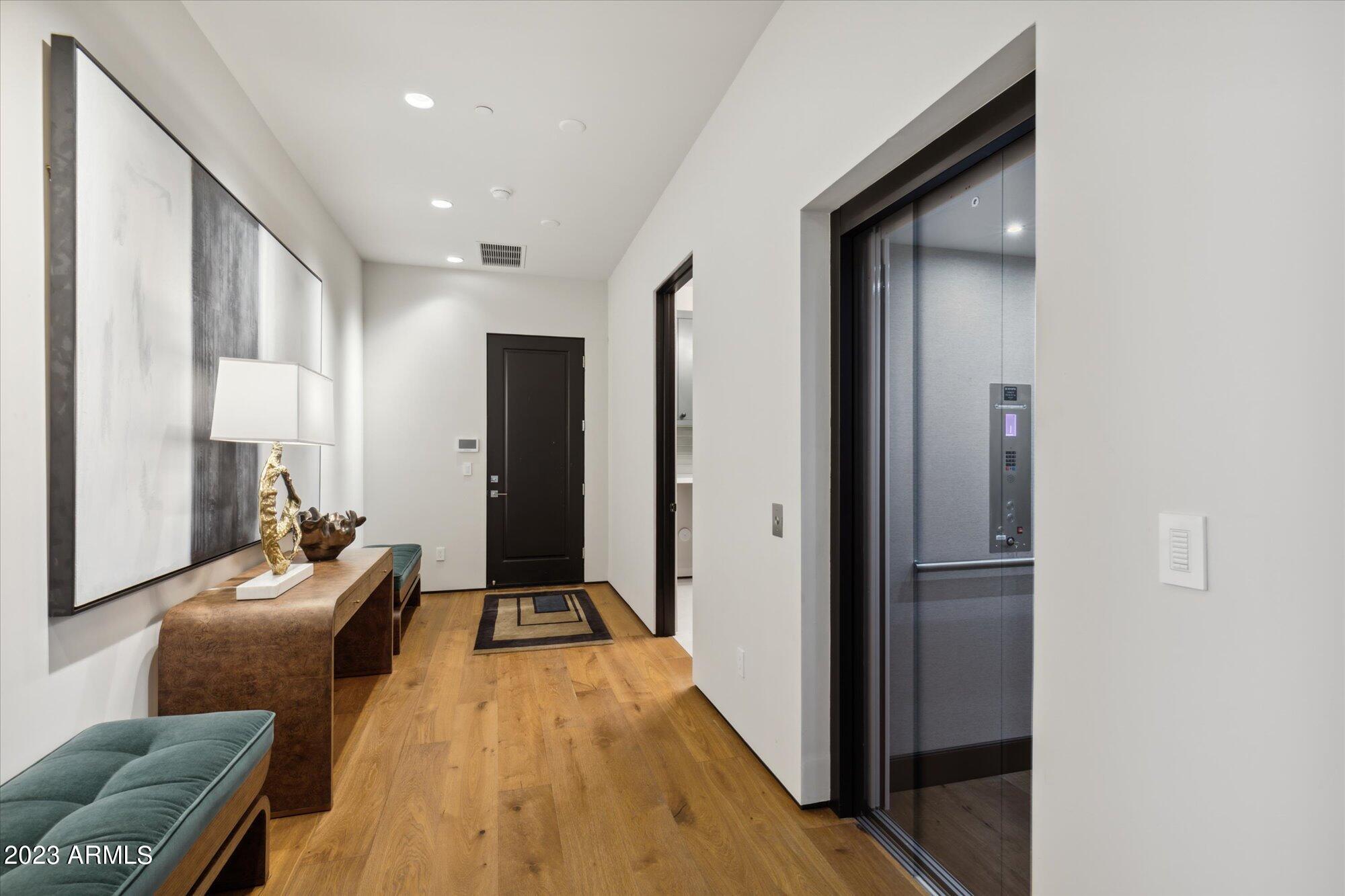 PHOENICIAN - Residential