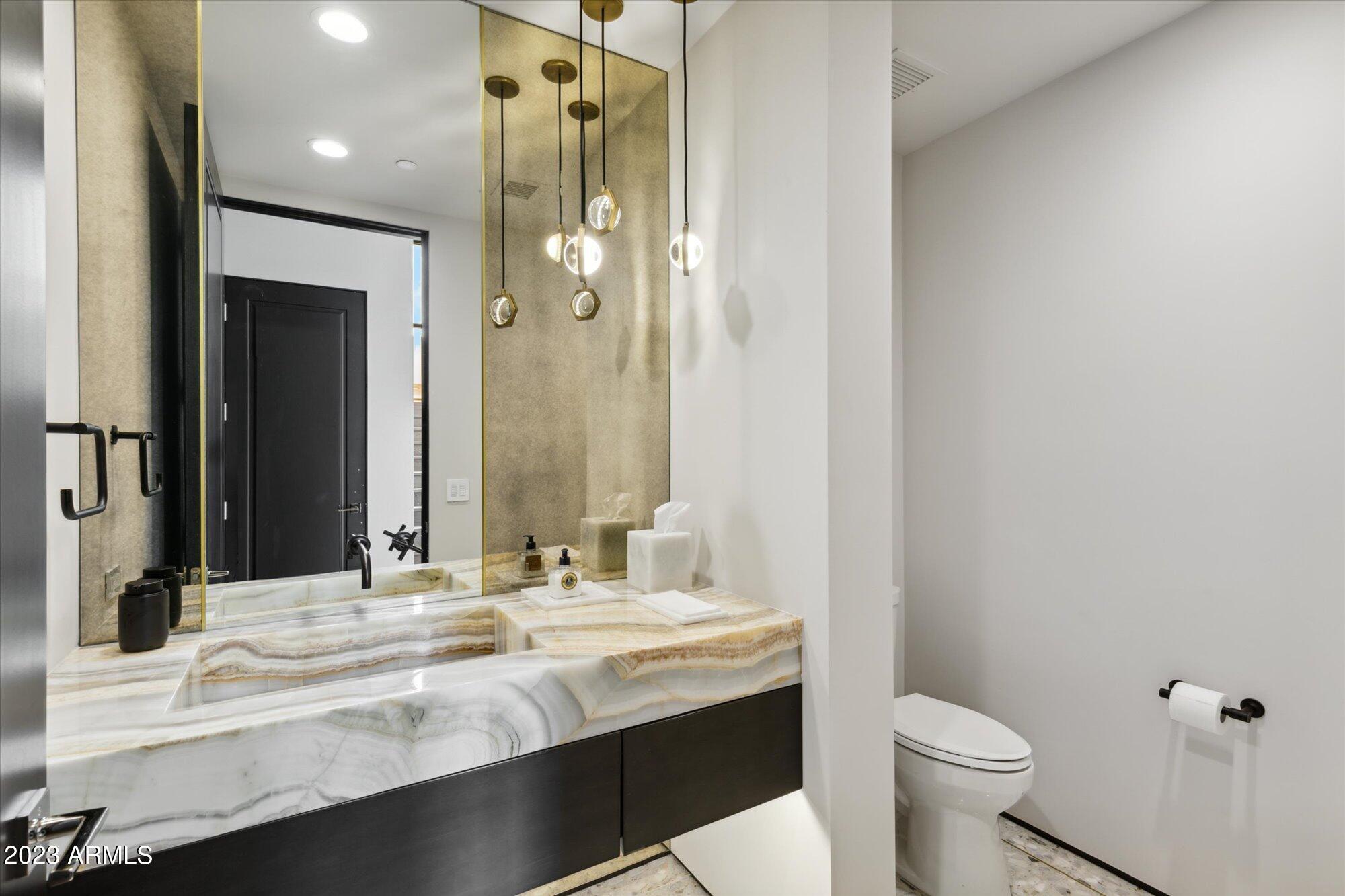 PHOENICIAN - Residential