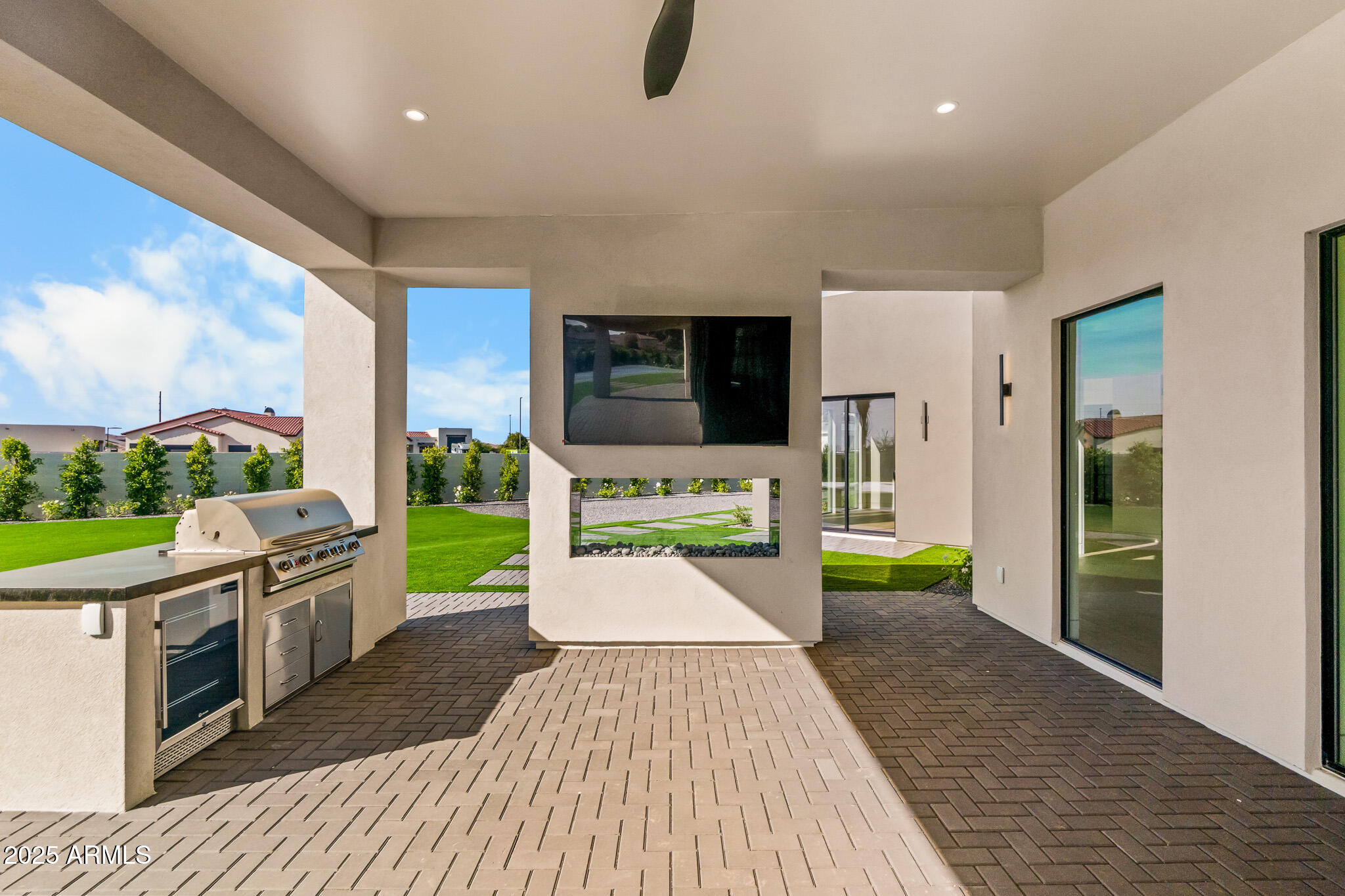 HHB HEIGHTS - Residential