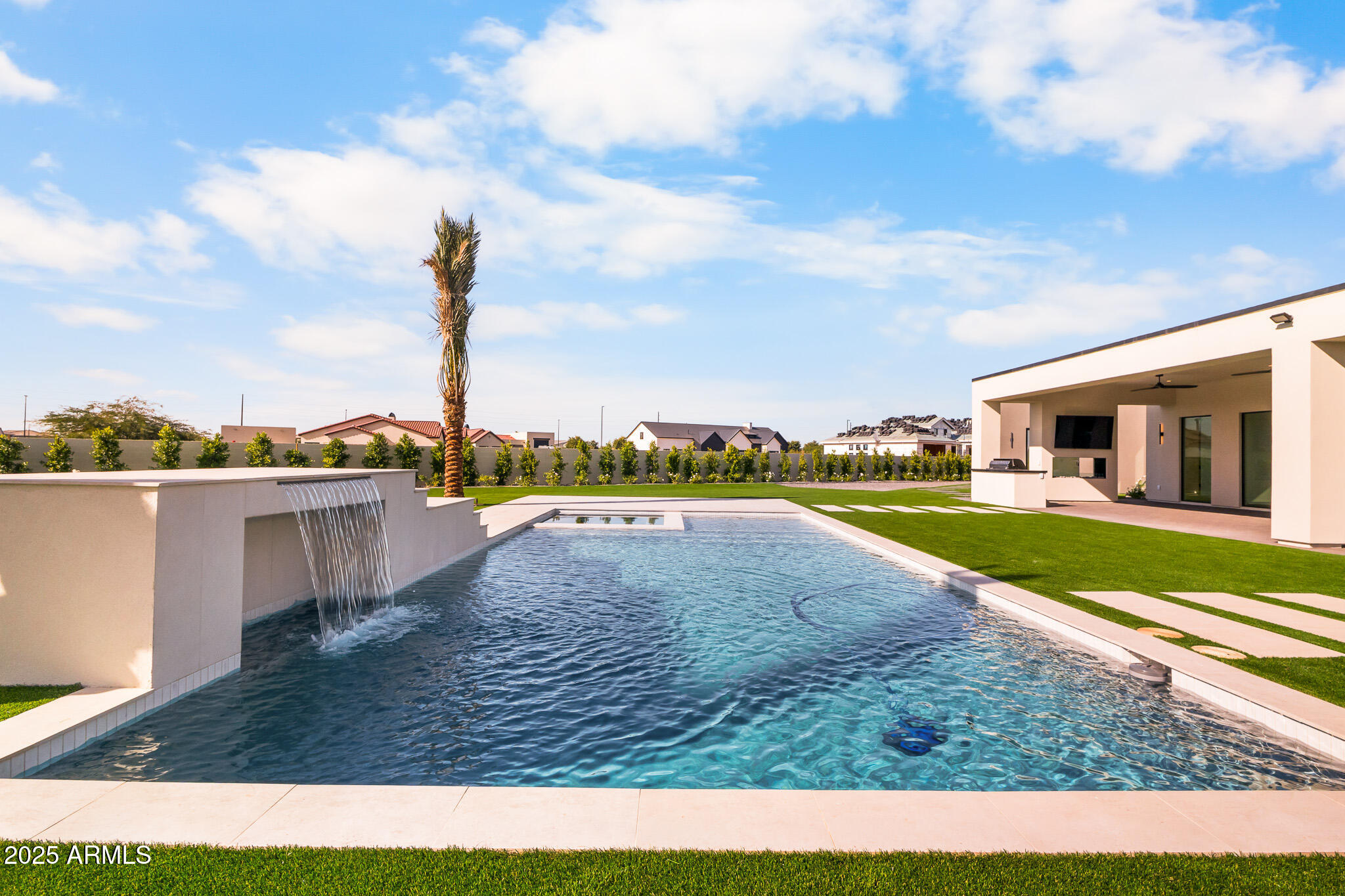 HHB HEIGHTS - Residential