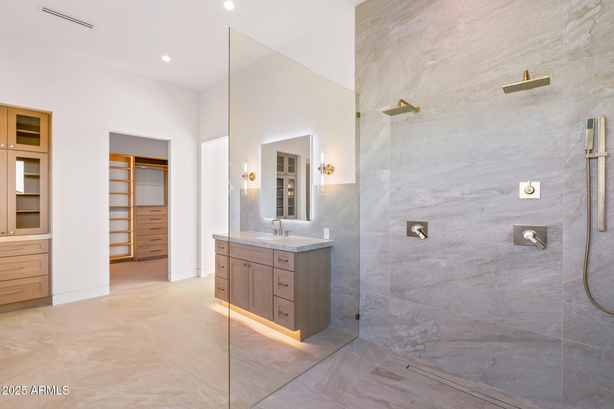 HHB HEIGHTS - Residential