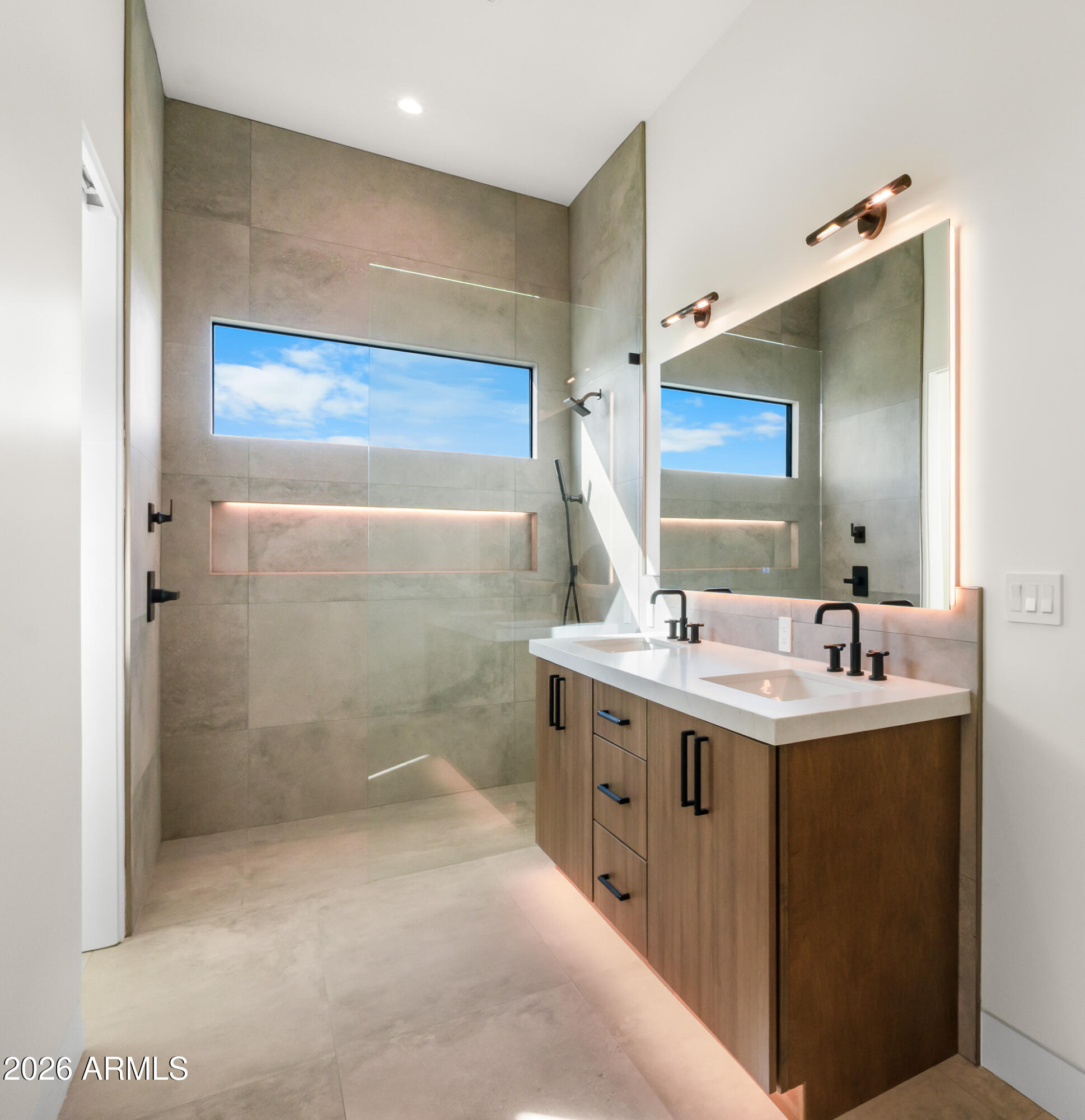 HHB HEIGHTS - Residential