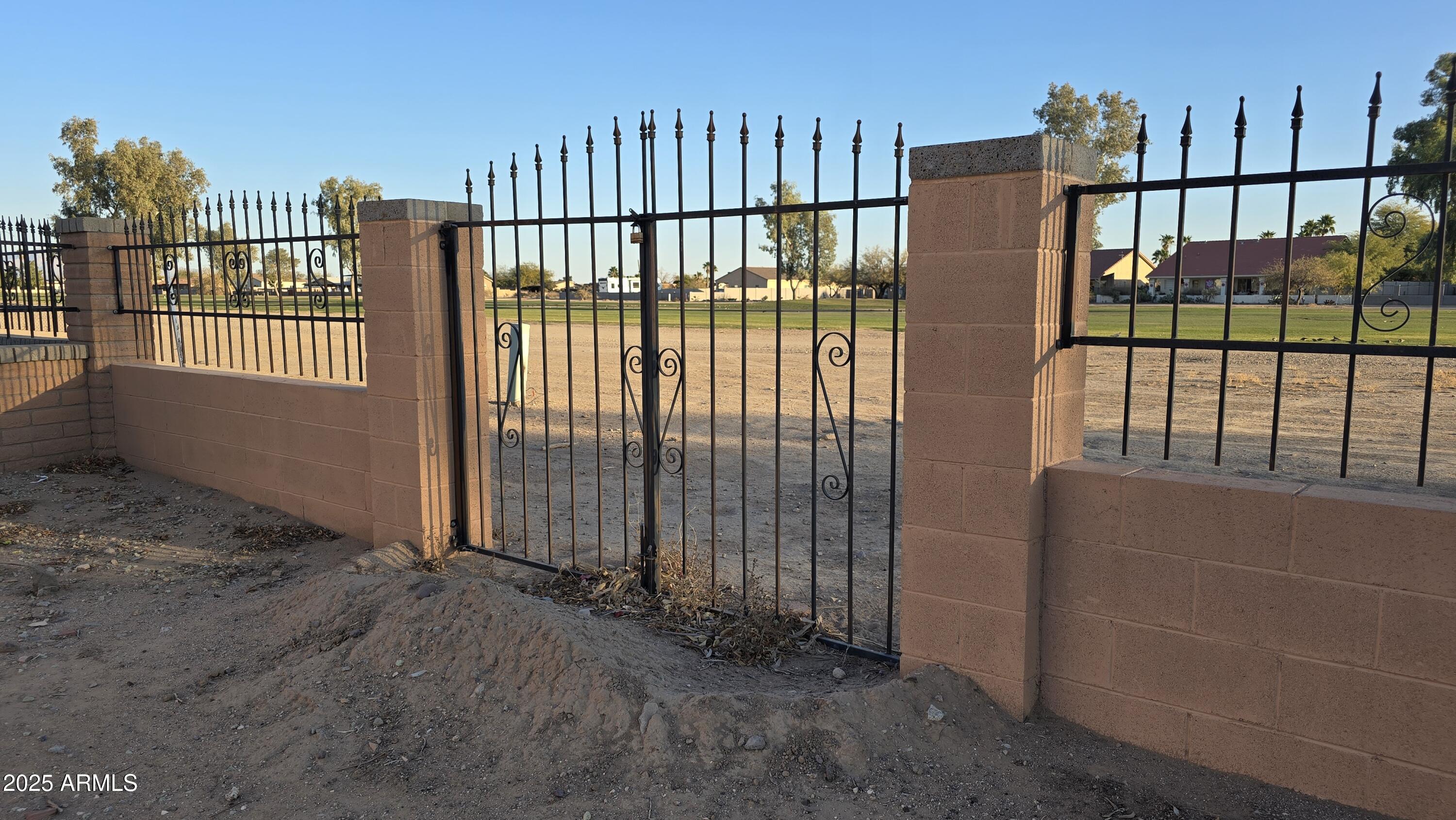 ARIZONA CITY UNIT THREE - Land