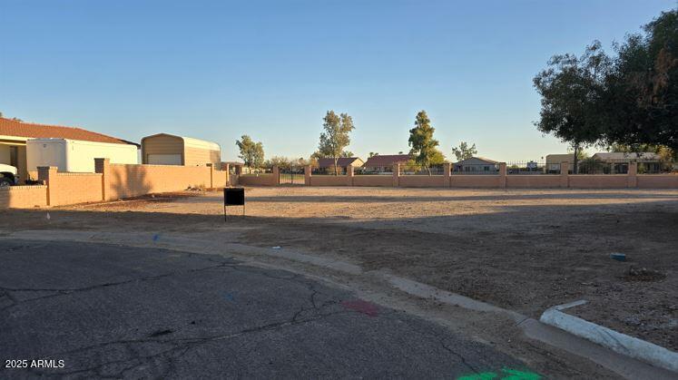 ARIZONA CITY UNIT THREE - Land