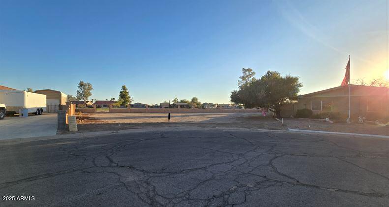 ARIZONA CITY UNIT THREE - Land