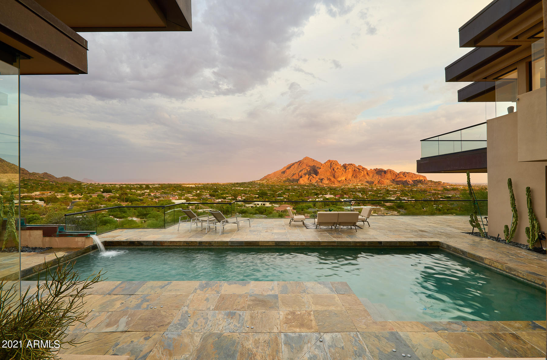 PARADISE HIGHLANDS 1 - Residential