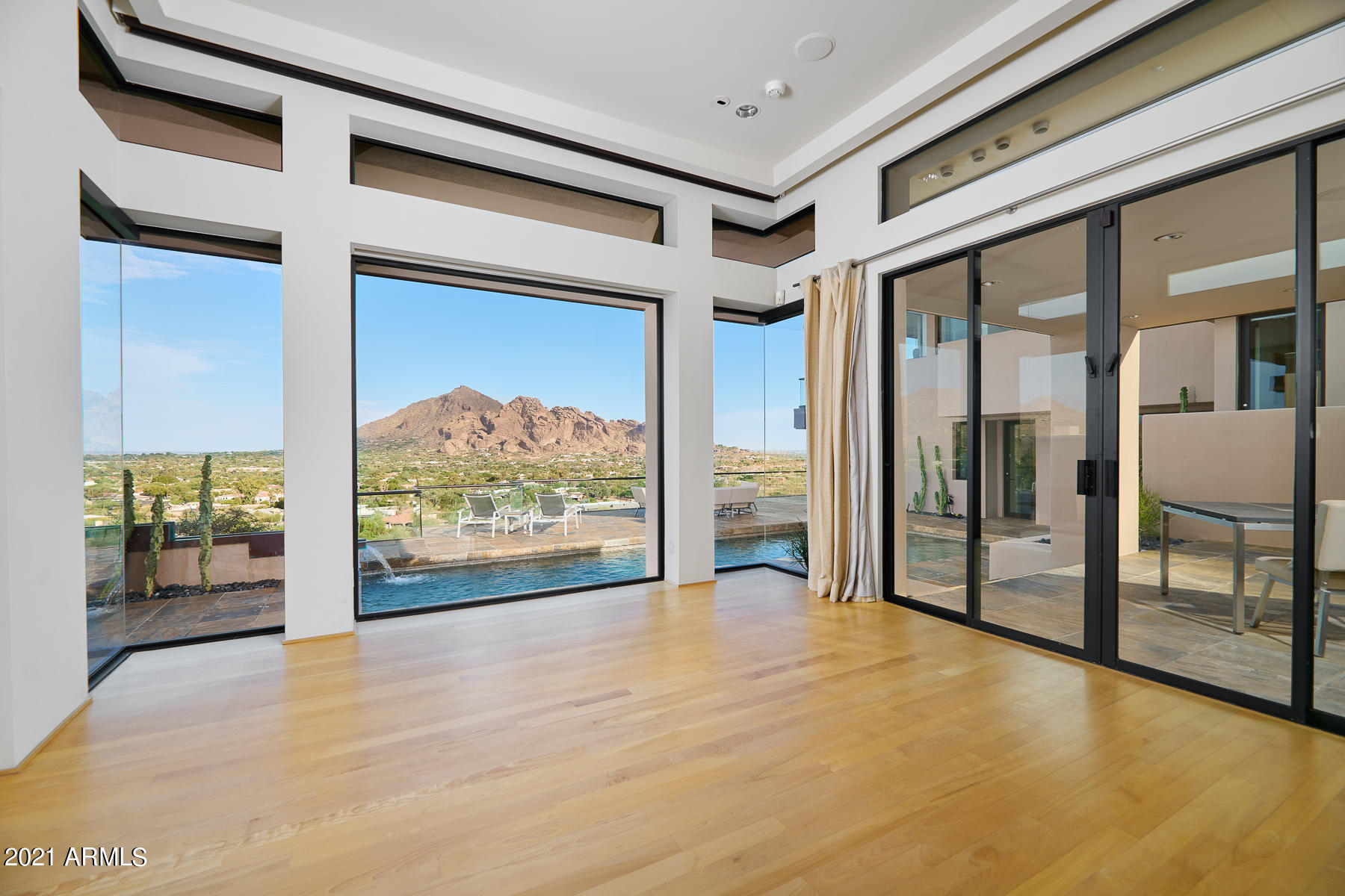 PARADISE HIGHLANDS 1 - Residential
