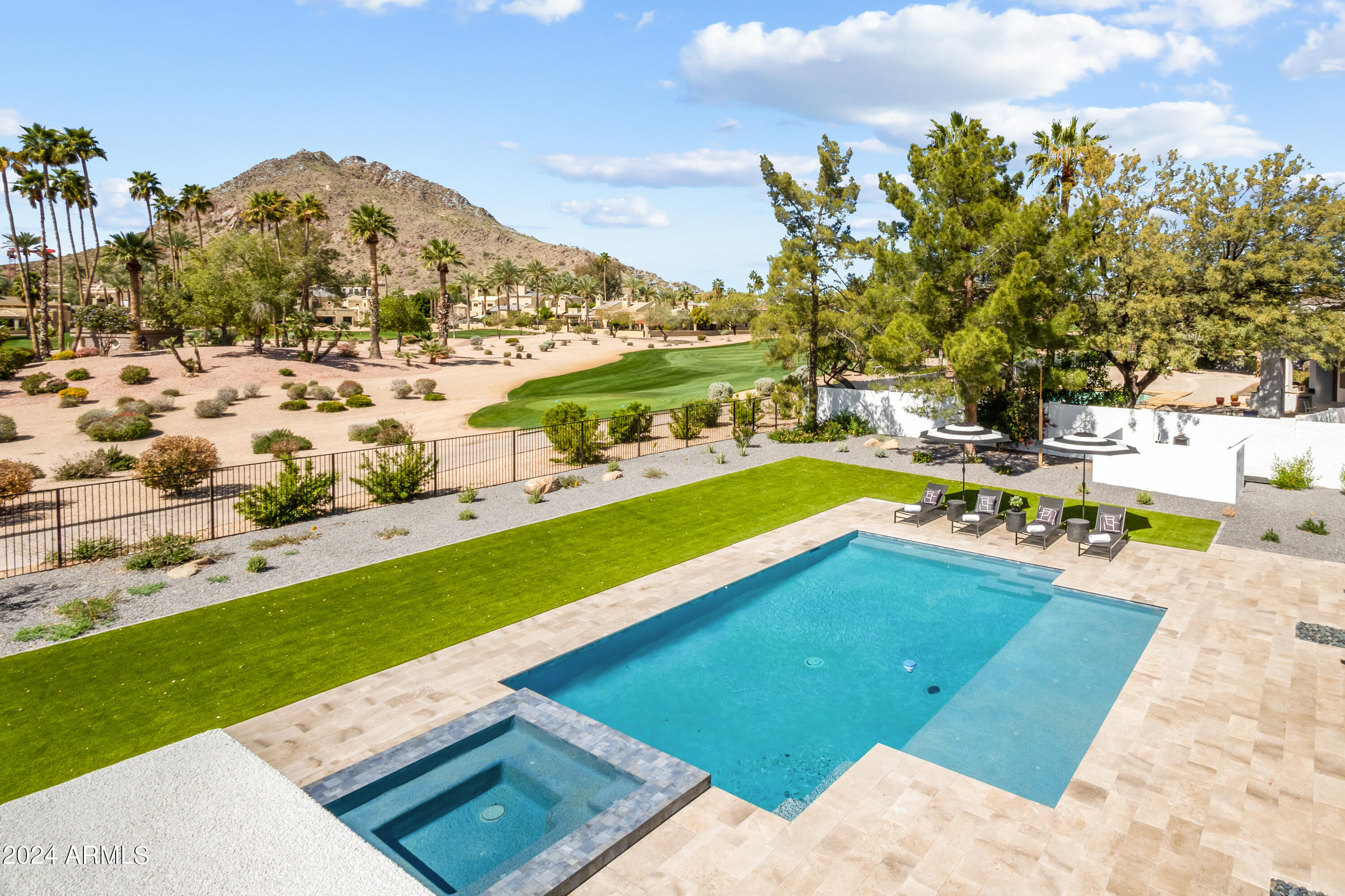 CAMELBACK CLUB ESTATES - Residential