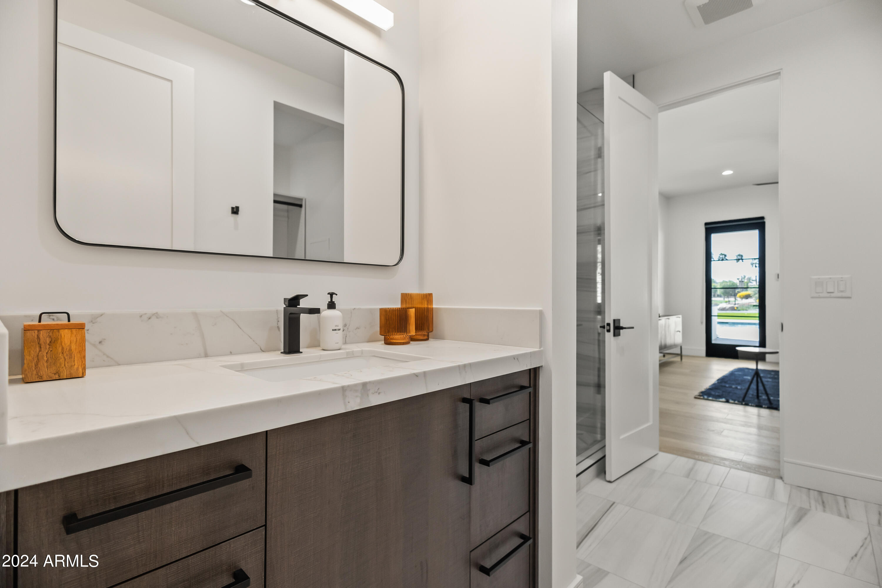 CAMELBACK CLUB ESTATES - Residential