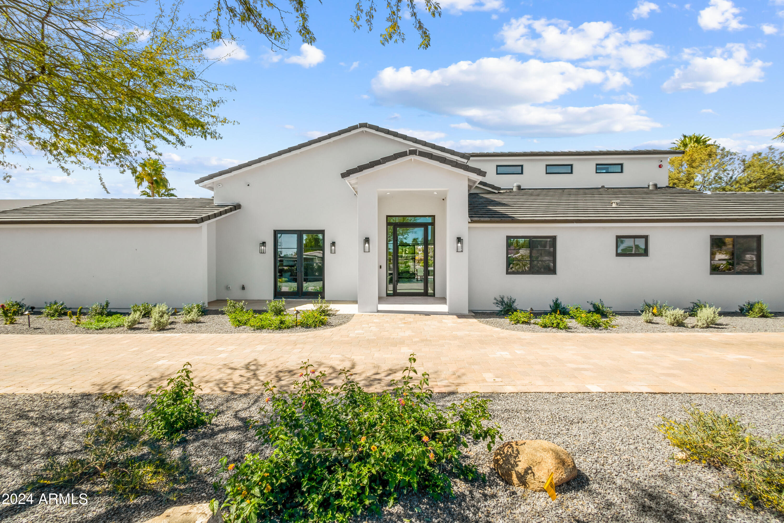 CAMELBACK CLUB ESTATES - Residential