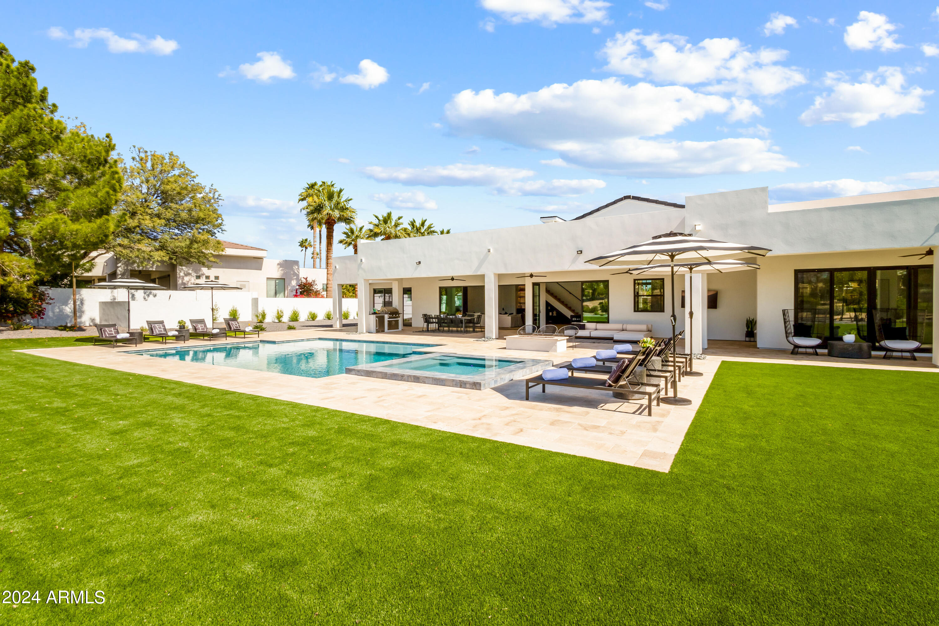 CAMELBACK CLUB ESTATES - Residential