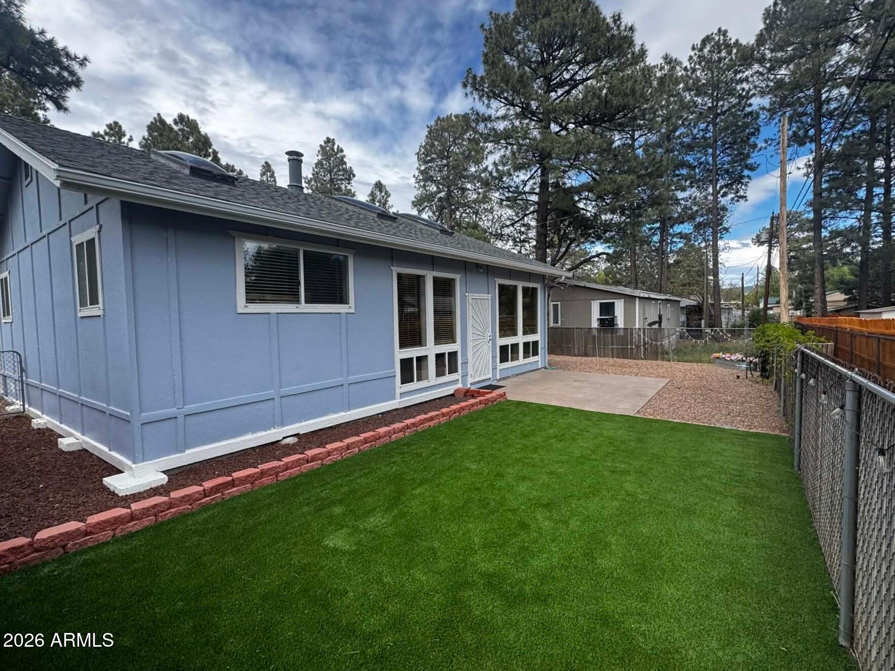 PINE CONE PARK - Residential