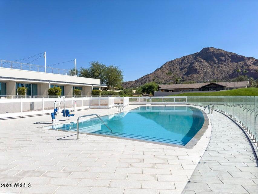 VILLAS AT MOUNTAIN SHADOWS AMD 2 - Residential