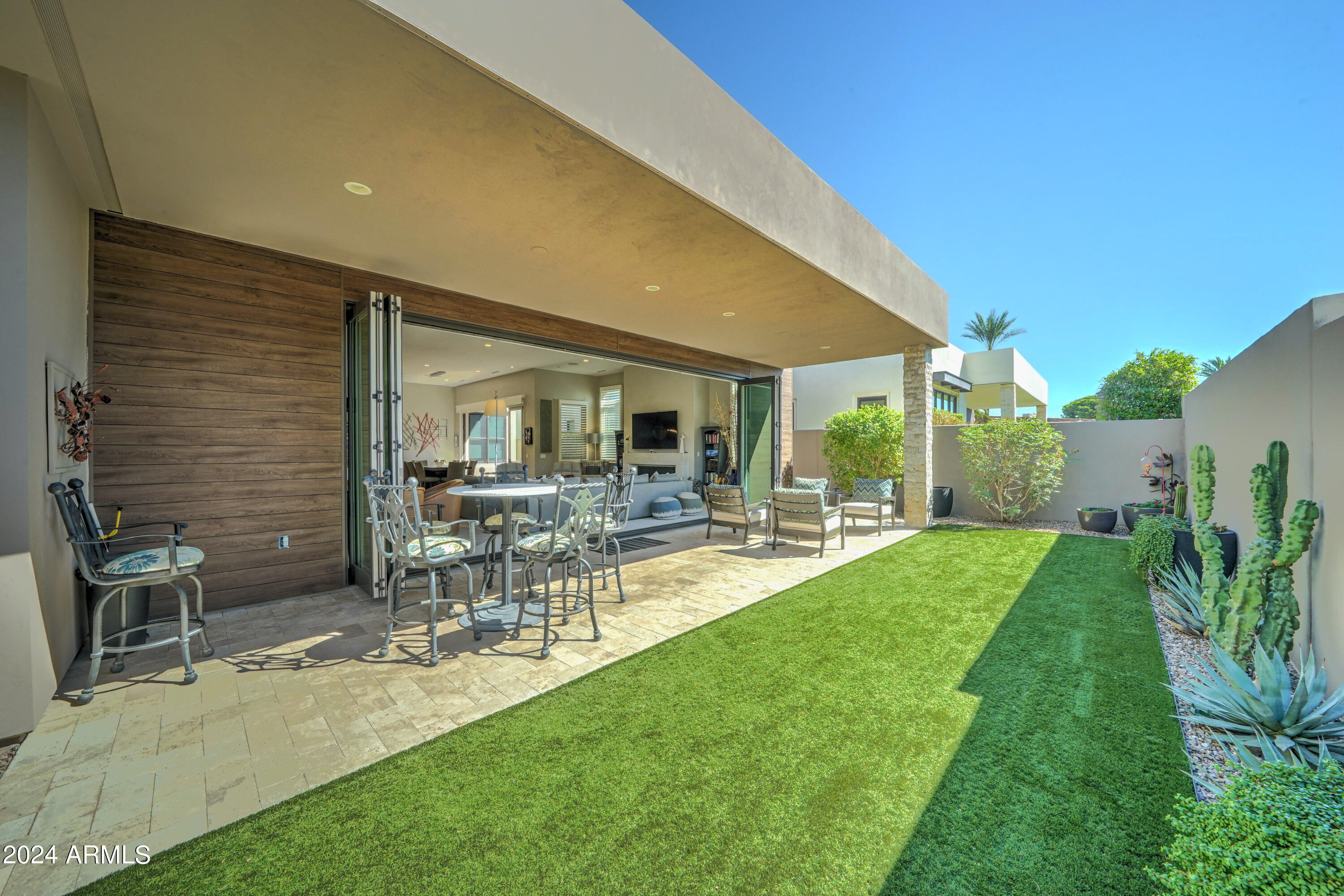 VILLAS AT MOUNTAIN SHADOWS AMD 2 - Residential