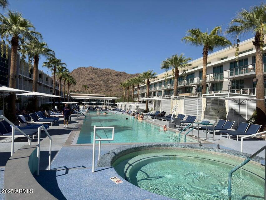 VILLAS AT MOUNTAIN SHADOWS AMD 2 - Residential