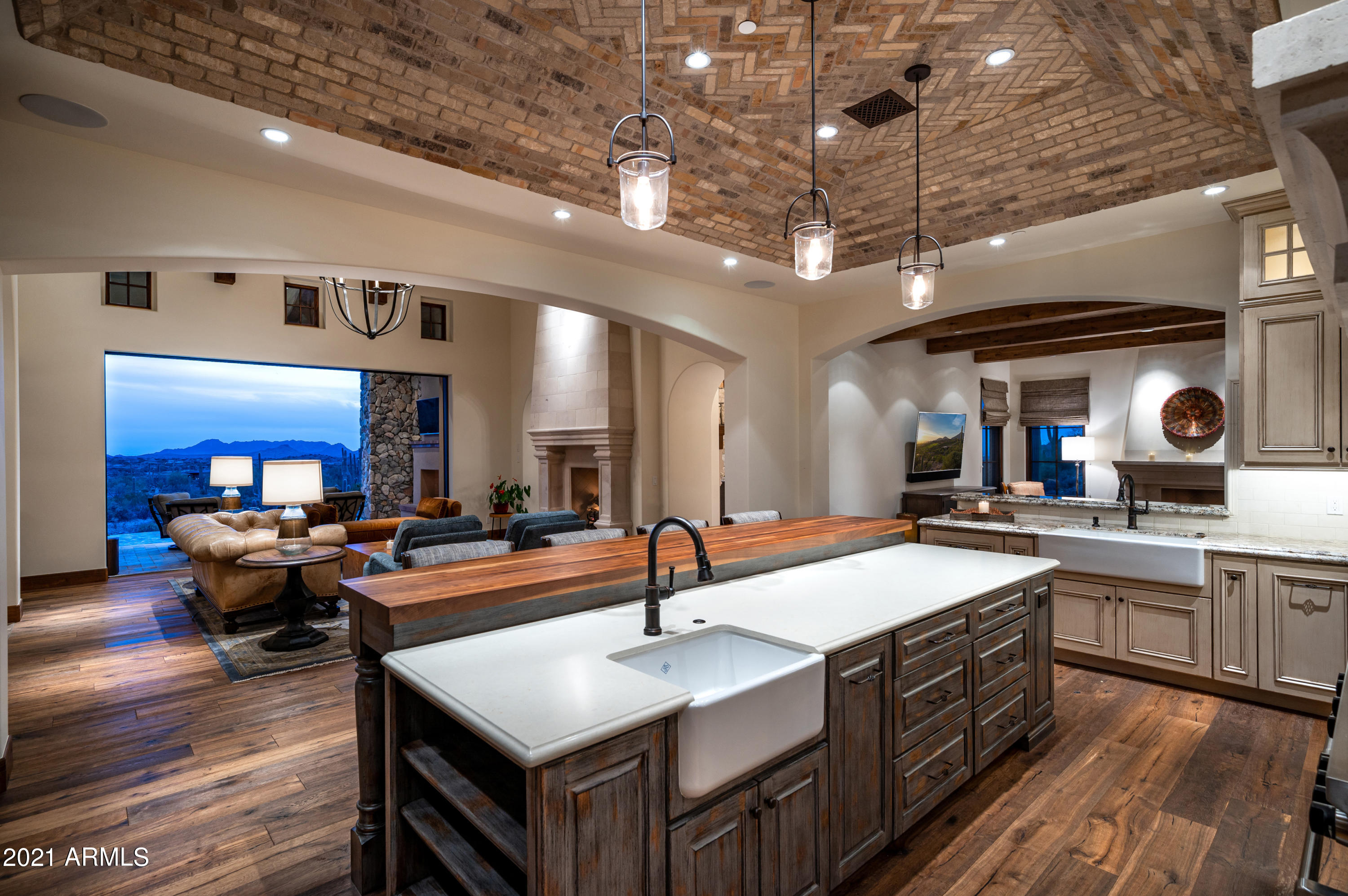 DESERT MOUNTAIN - Residential