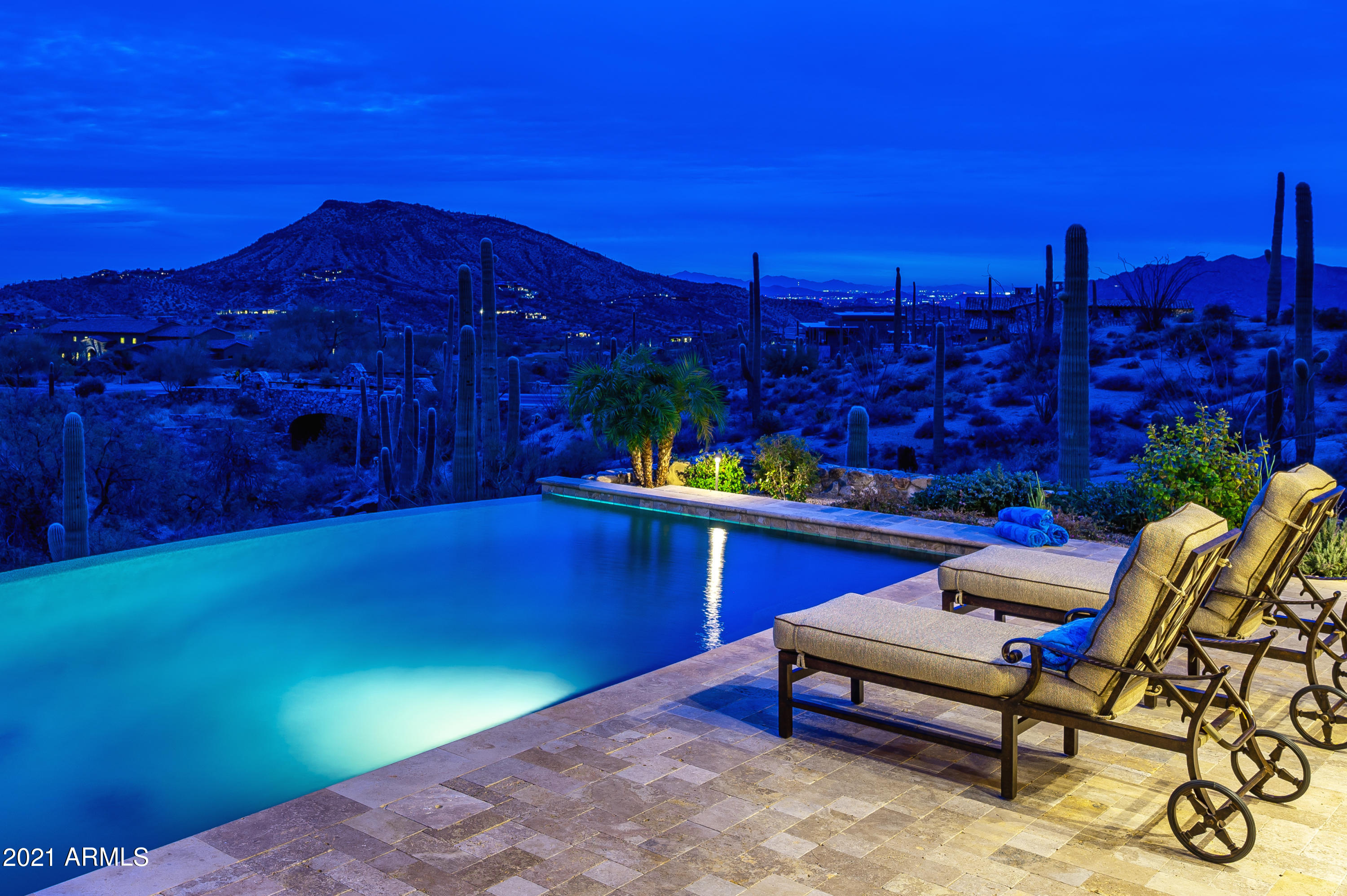 DESERT MOUNTAIN - Residential