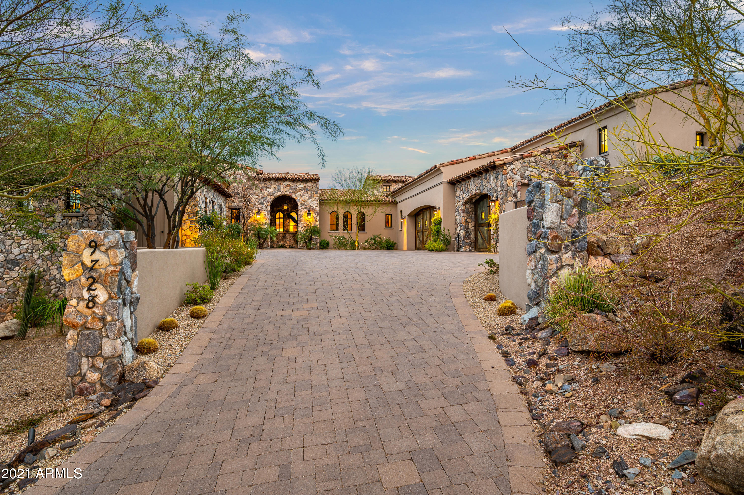 DESERT MOUNTAIN - Residential