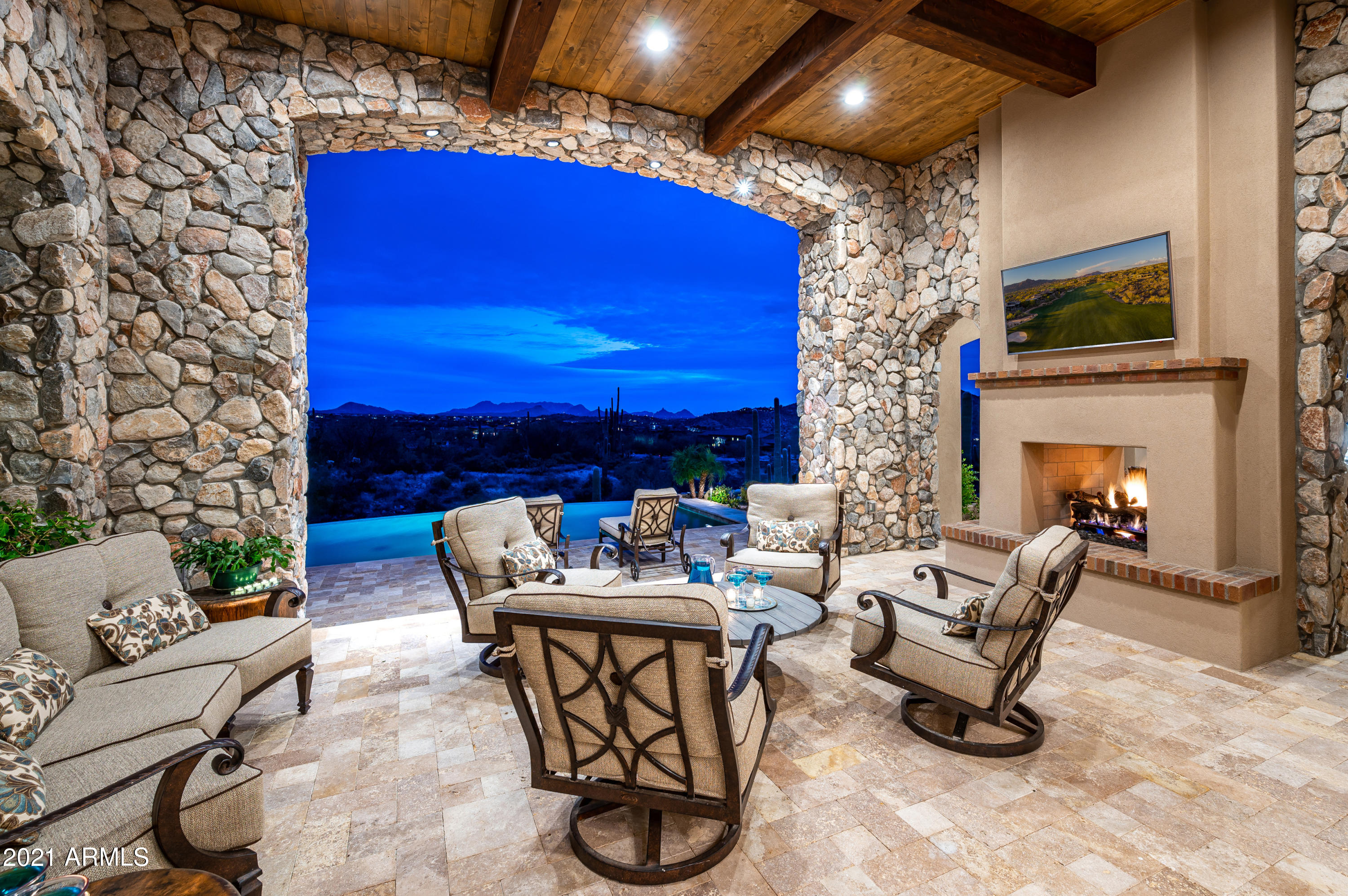 DESERT MOUNTAIN - Residential