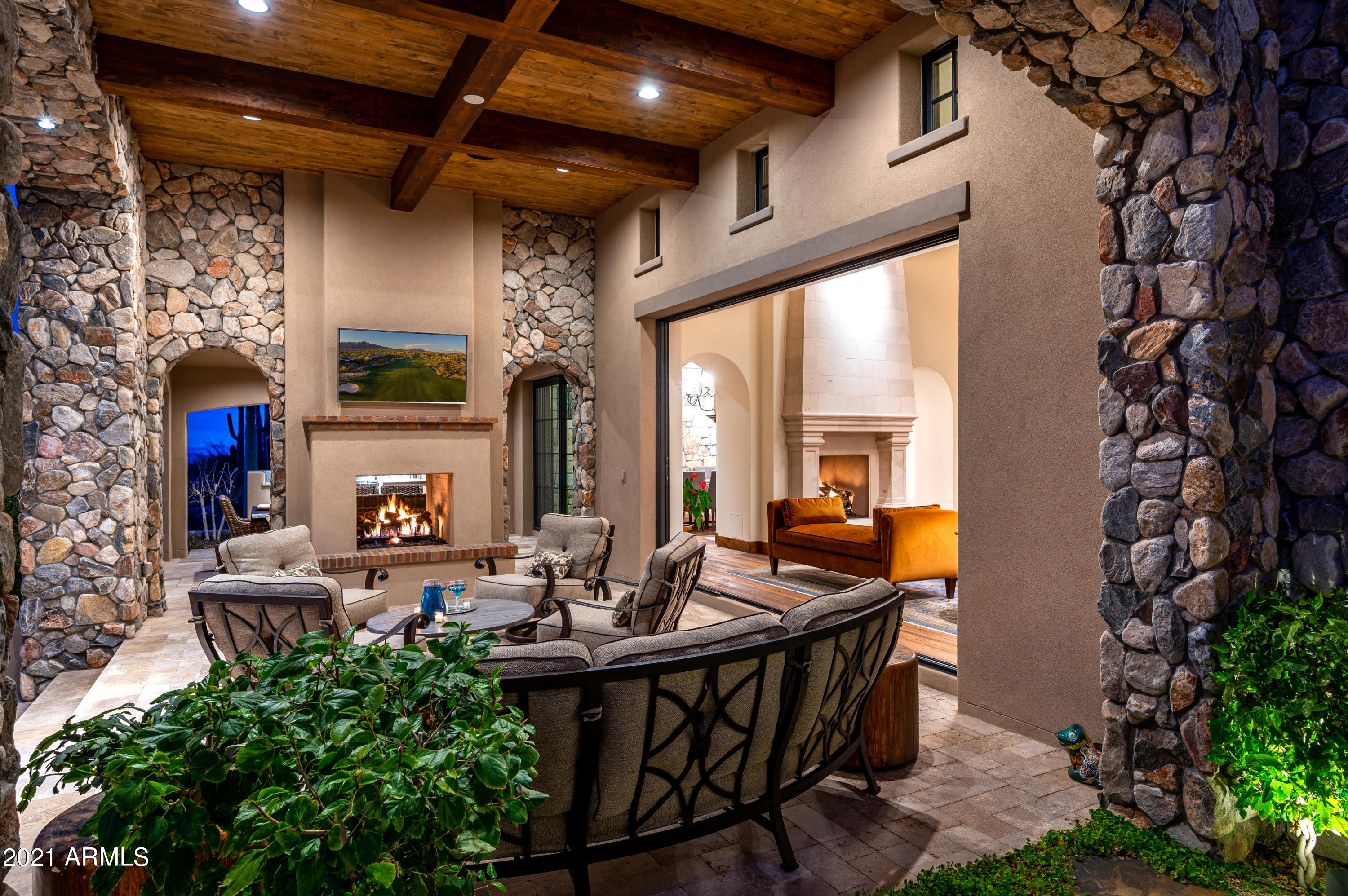 DESERT MOUNTAIN - Residential