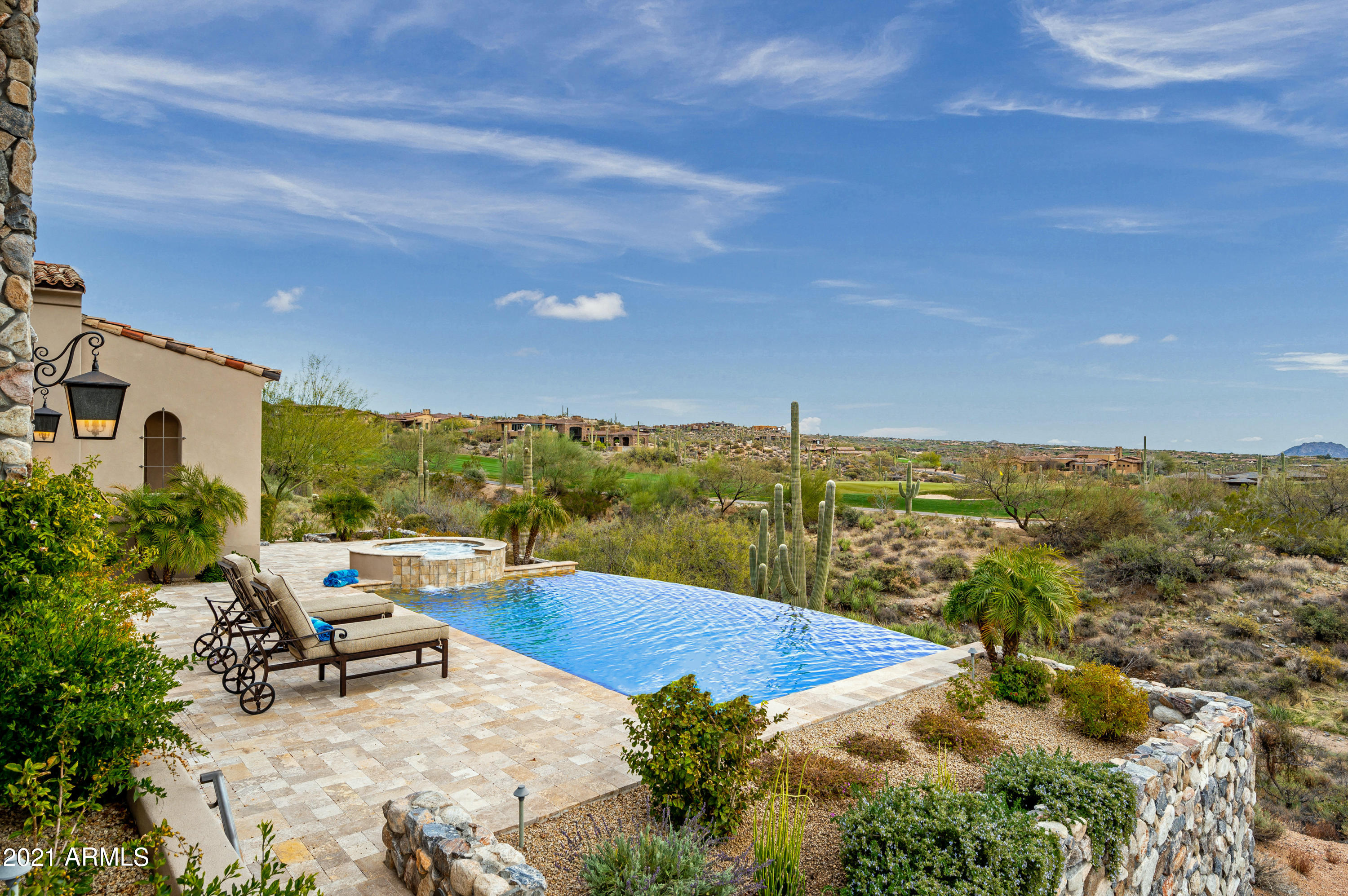 DESERT MOUNTAIN - Residential