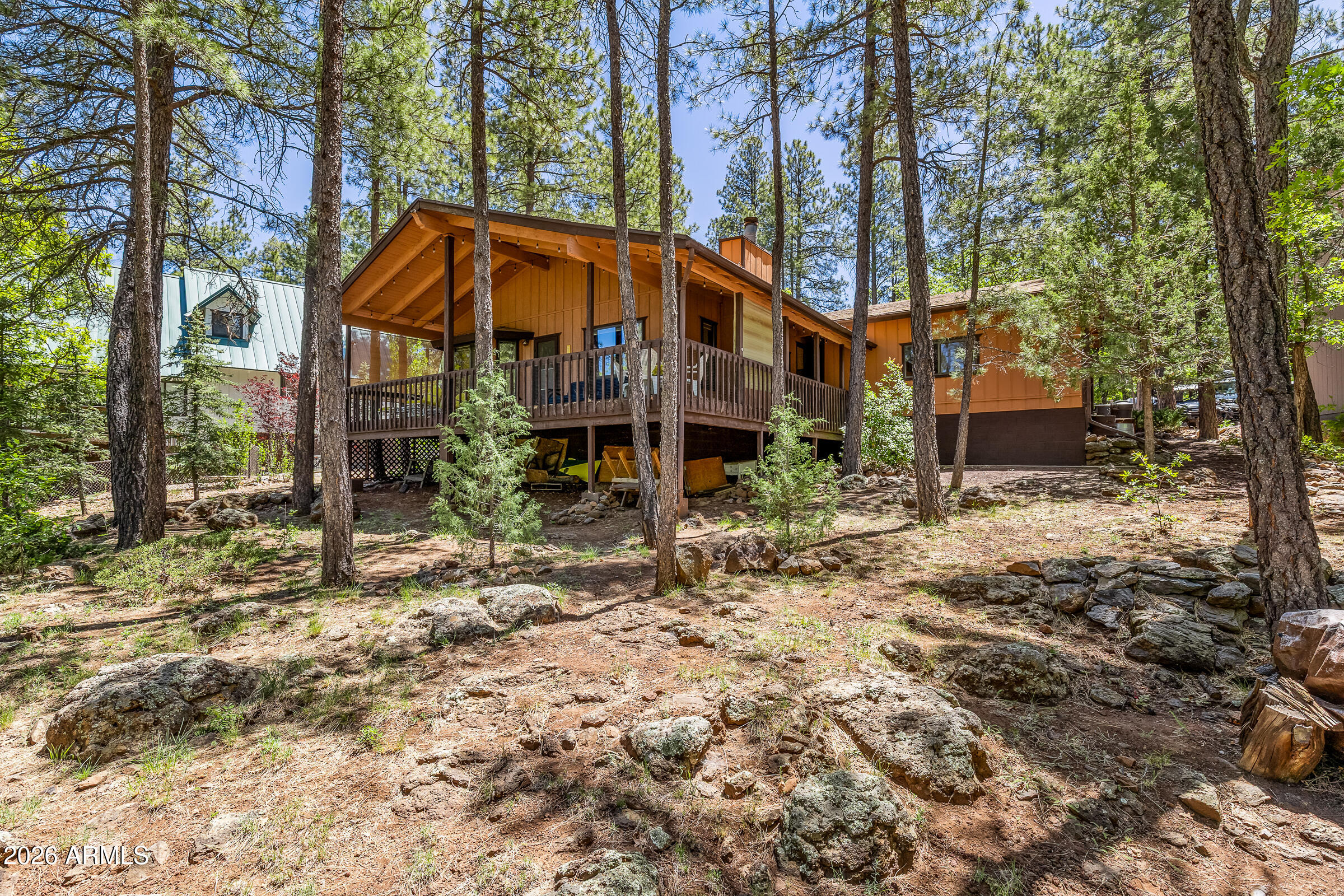 PINEWOOD 12 - Residential