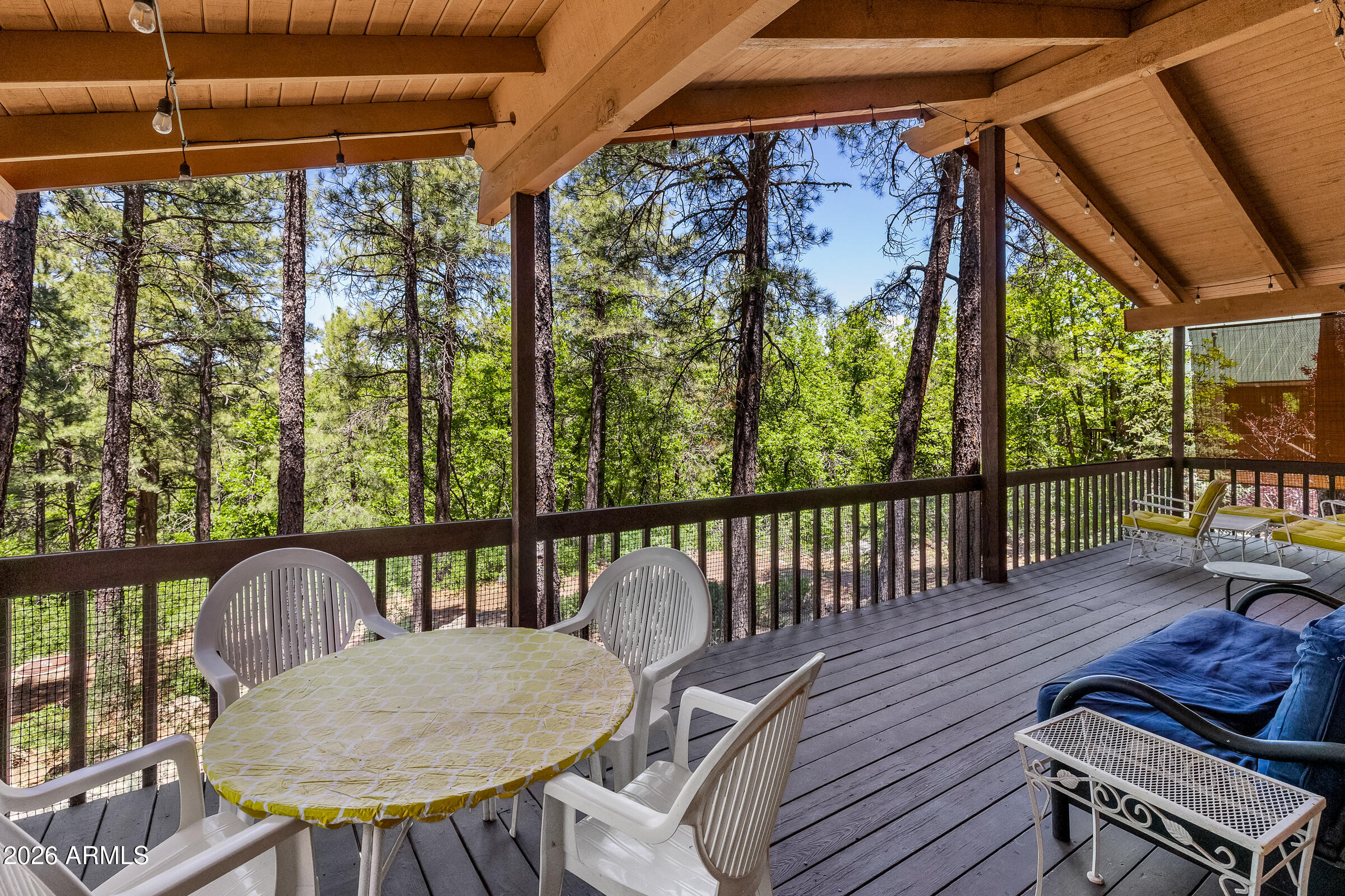PINEWOOD 12 - Residential