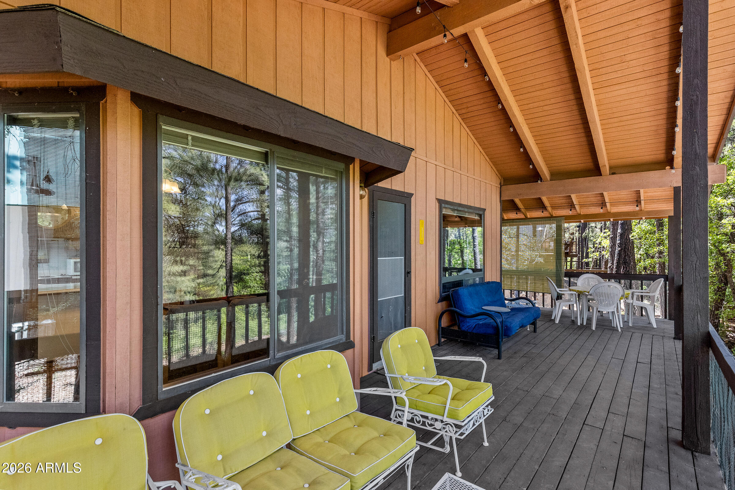 PINEWOOD 12 - Residential