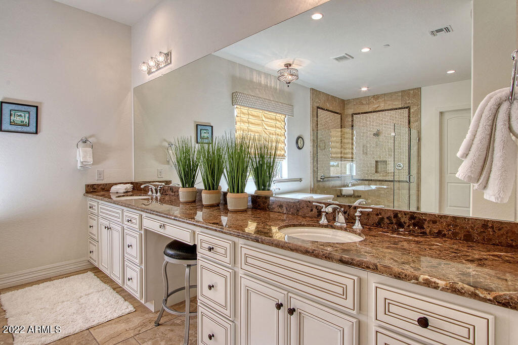 TURQUESA EQUESTRIAN ESTATES - Residential
