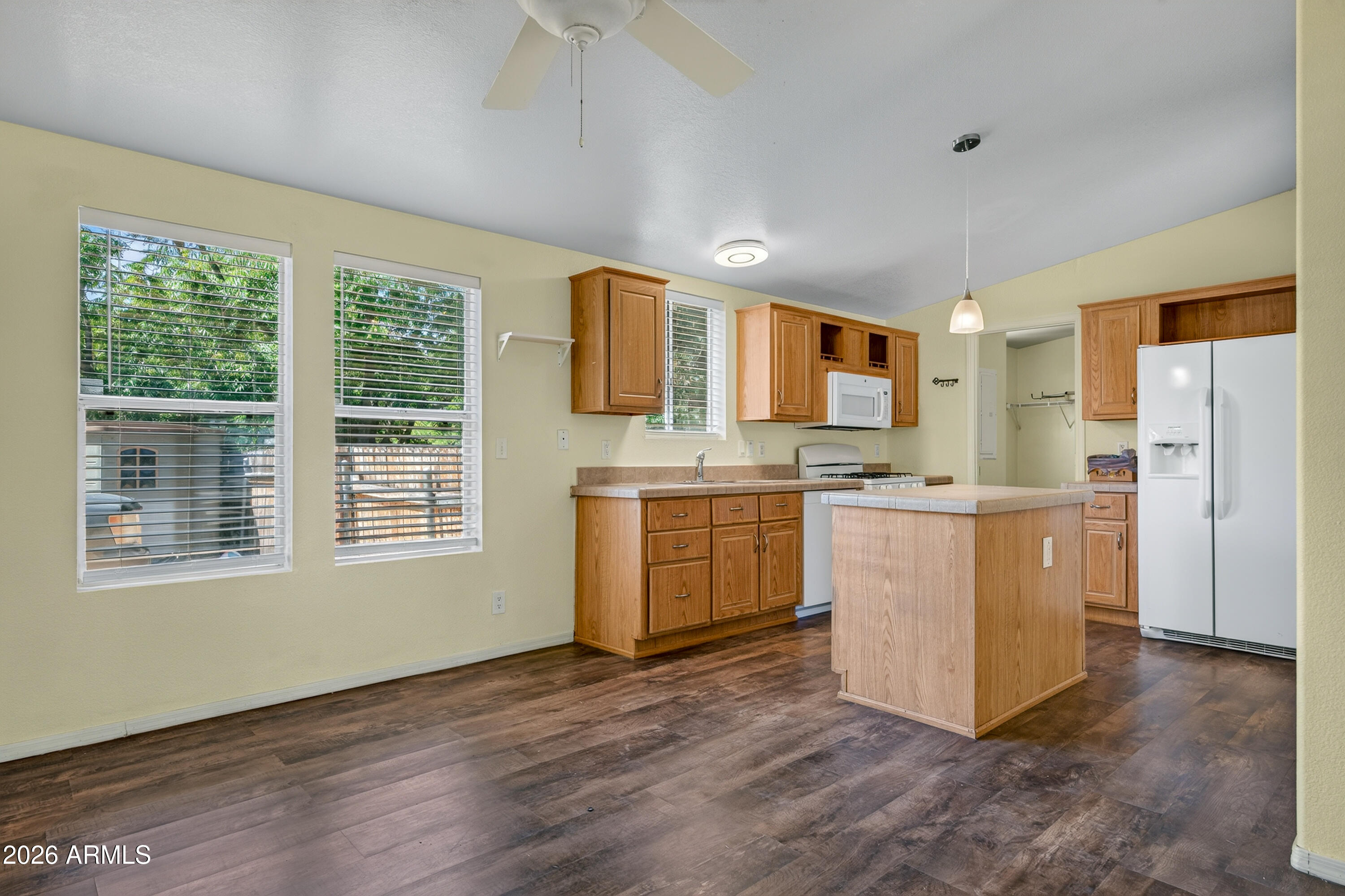 VERDE LAKE ESTATES - Residential