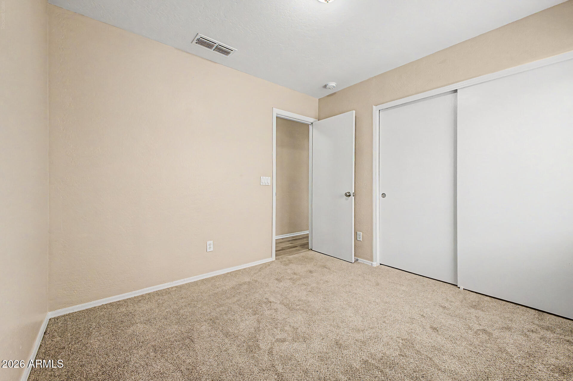 SUNDIAL 3 UNIT 1 - Residential