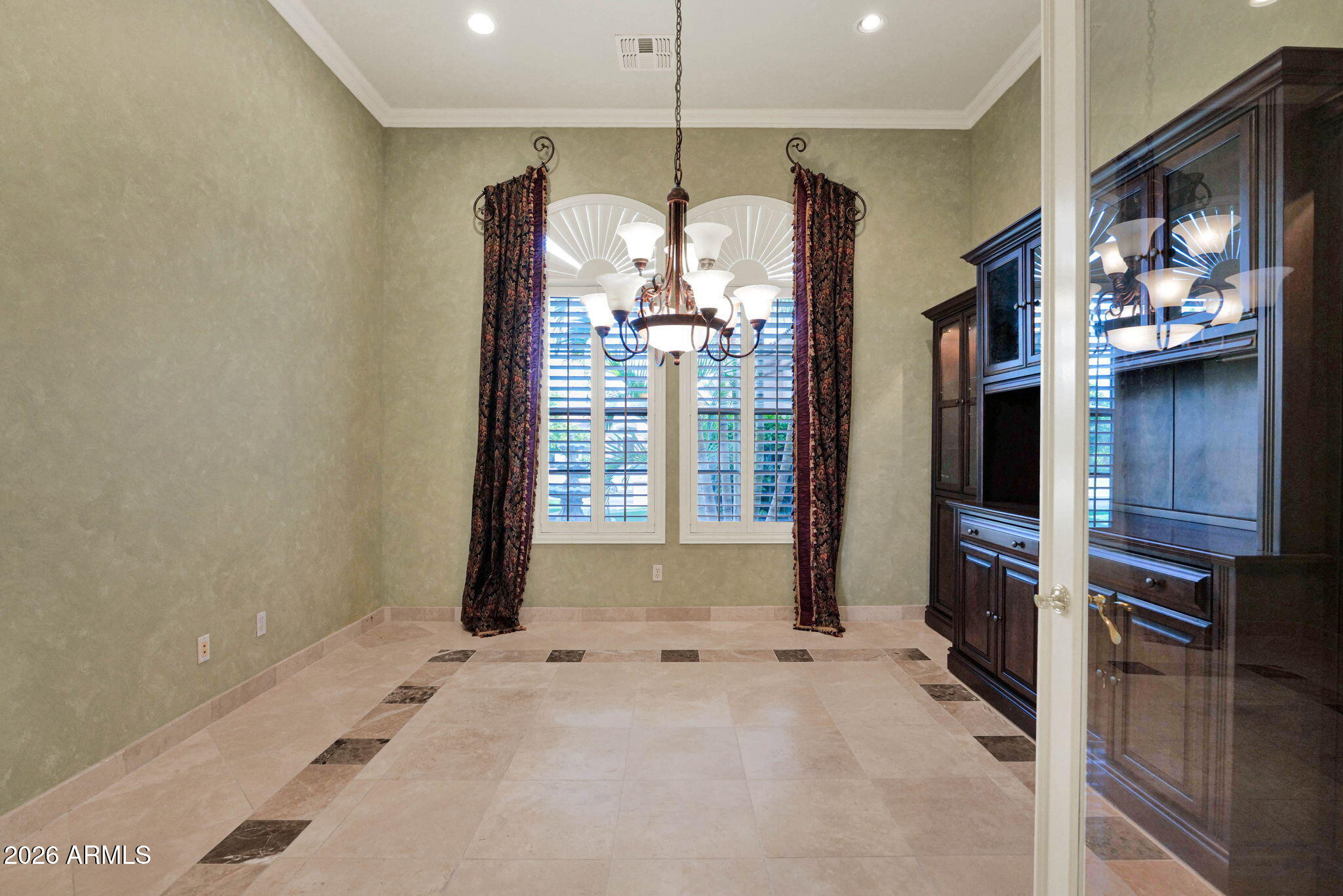 ARBOLEDA UNIT 1 - Residential