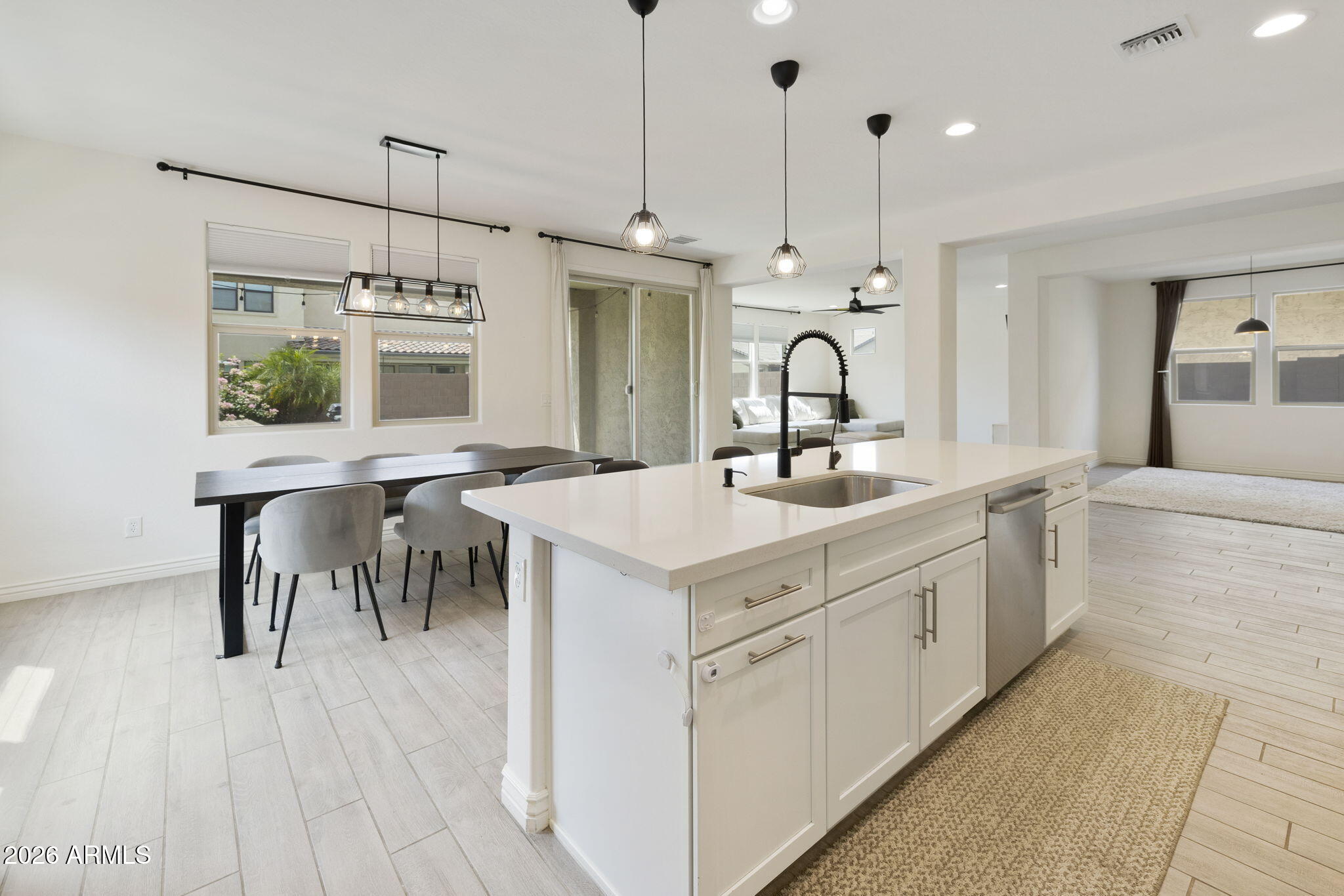 EASTMARK DEVELOPMENT UNIT 5/6 SOUTH PRCLS 6-16 6- - Residential