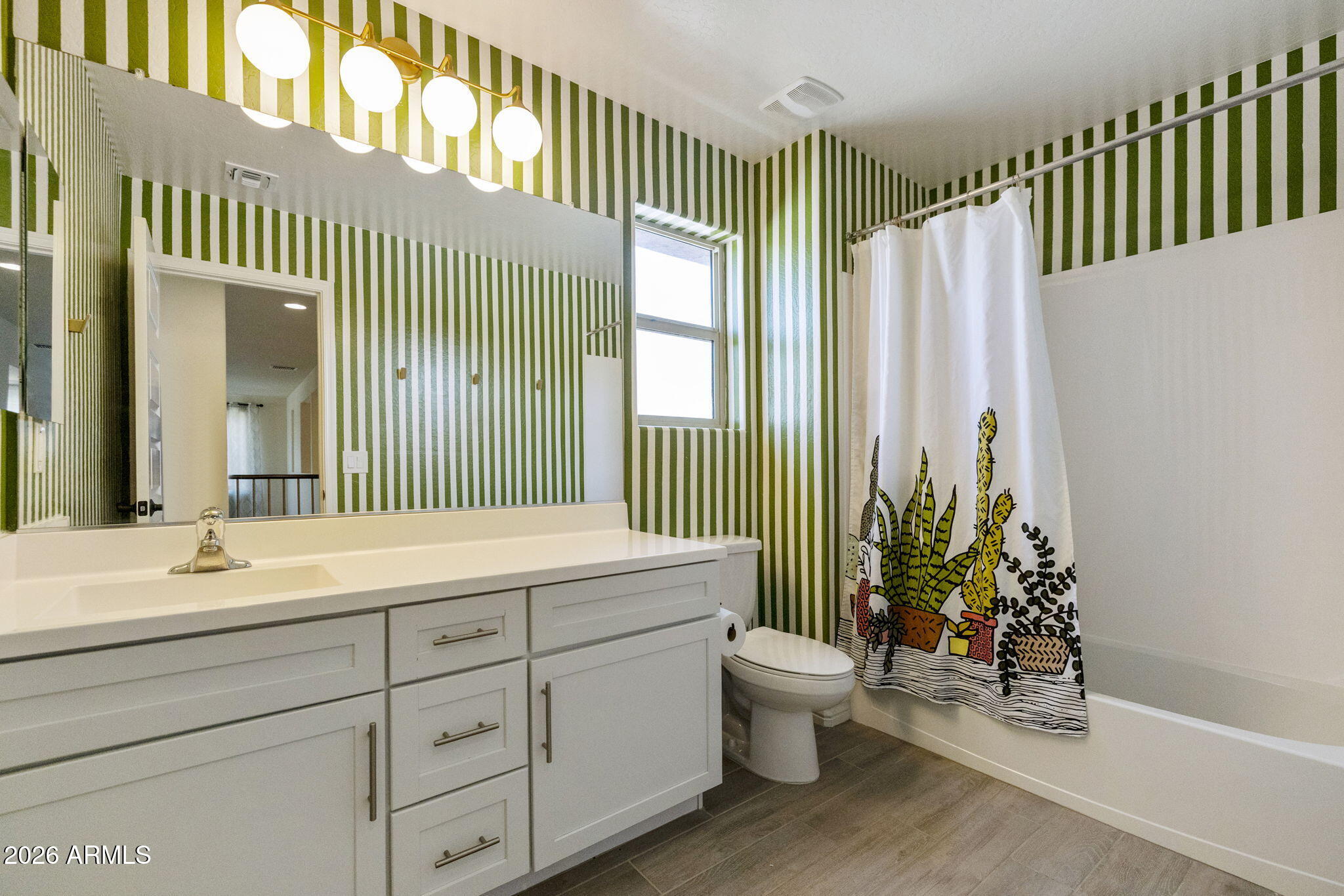EASTMARK DEVELOPMENT UNIT 5/6 SOUTH PRCLS 6-16 6- - Residential