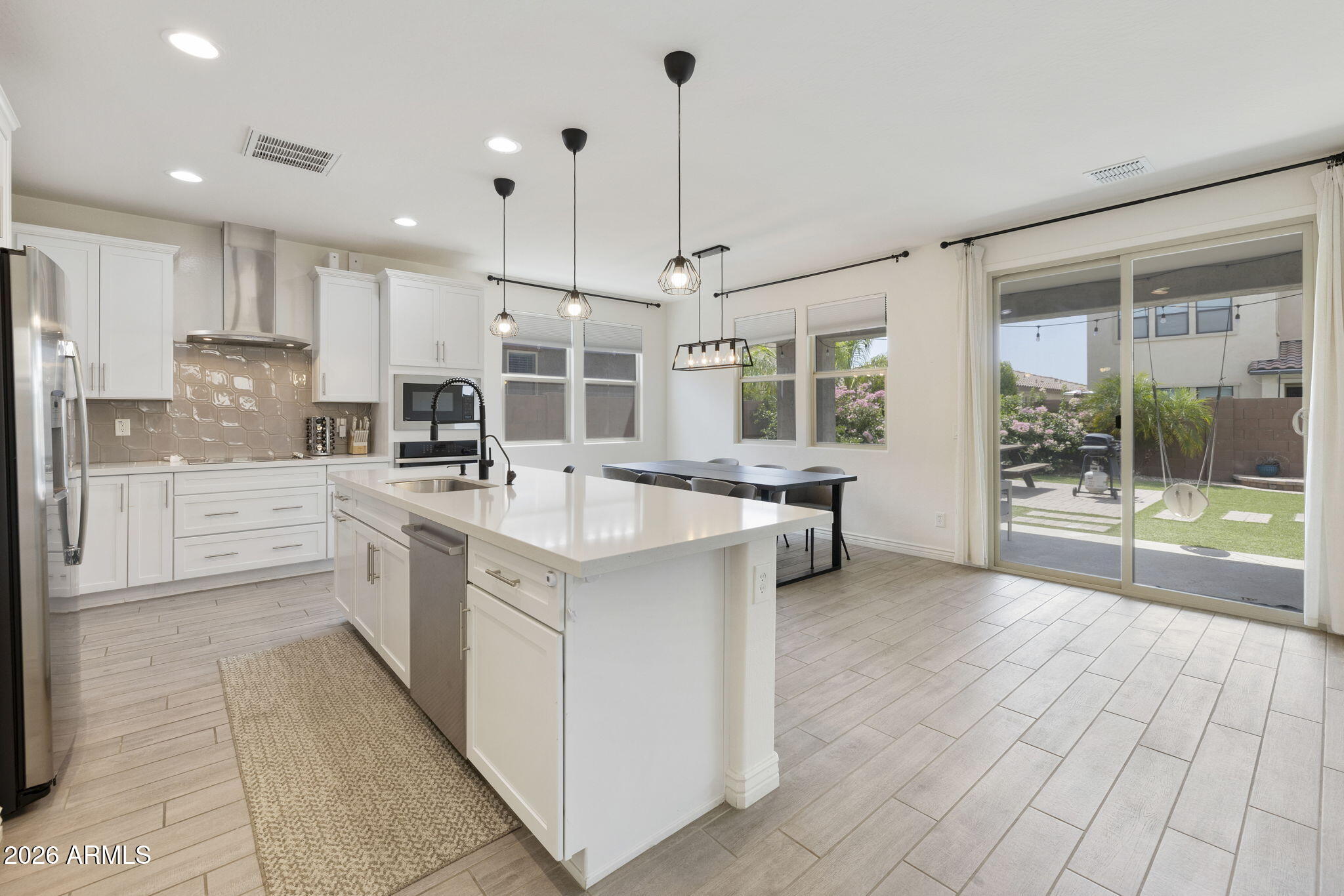EASTMARK DEVELOPMENT UNIT 5/6 SOUTH PRCLS 6-16 6- - Residential