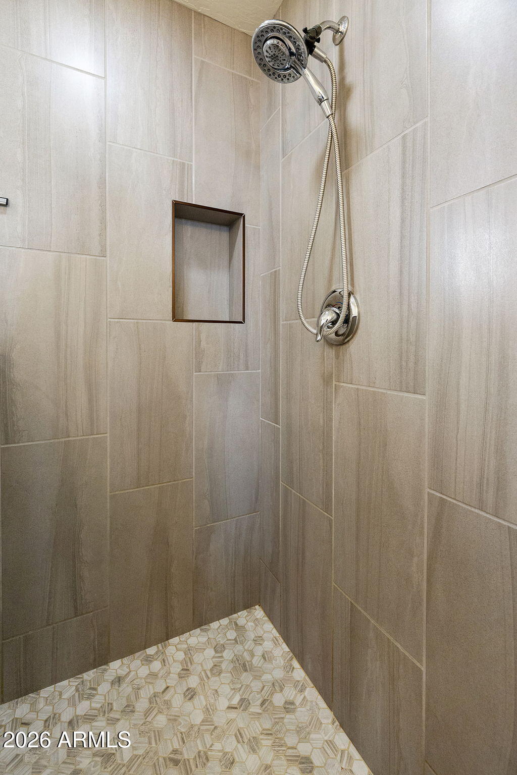 EASTMARK DEVELOPMENT UNIT 5/6 SOUTH PRCLS 6-16 6- - Residential