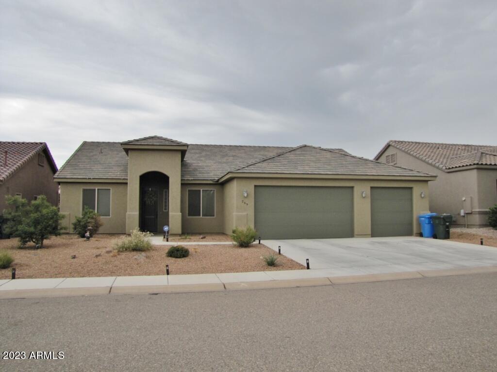 MESA VERDE ESTATES - Residential Lease