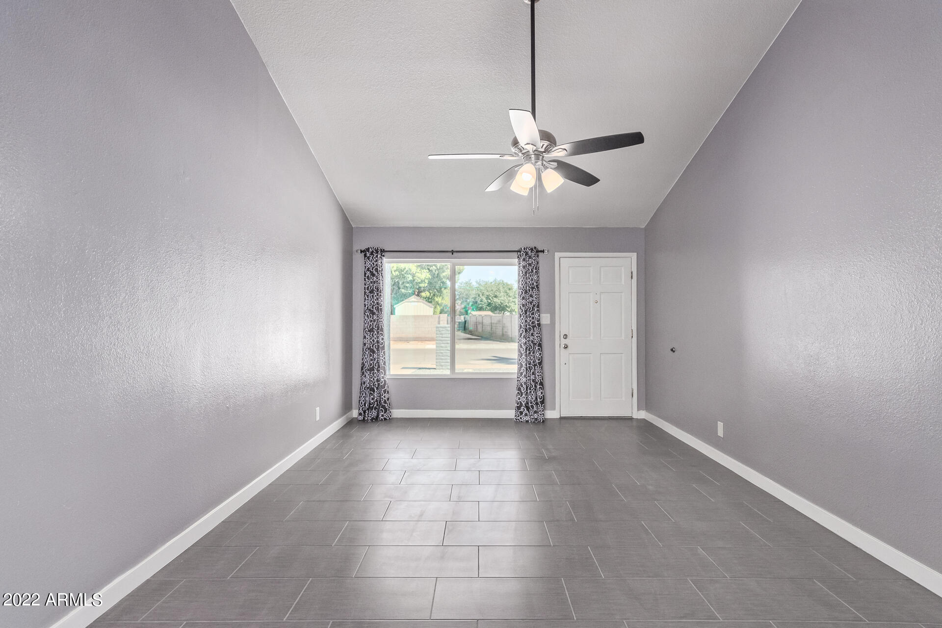 SUNRIDGE UNIT 4 - Residential Lease