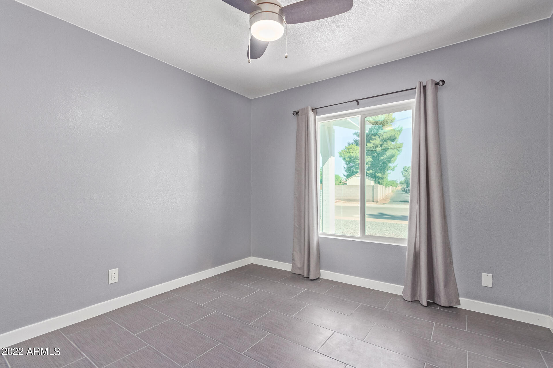 SUNRIDGE UNIT 4 - Residential Lease