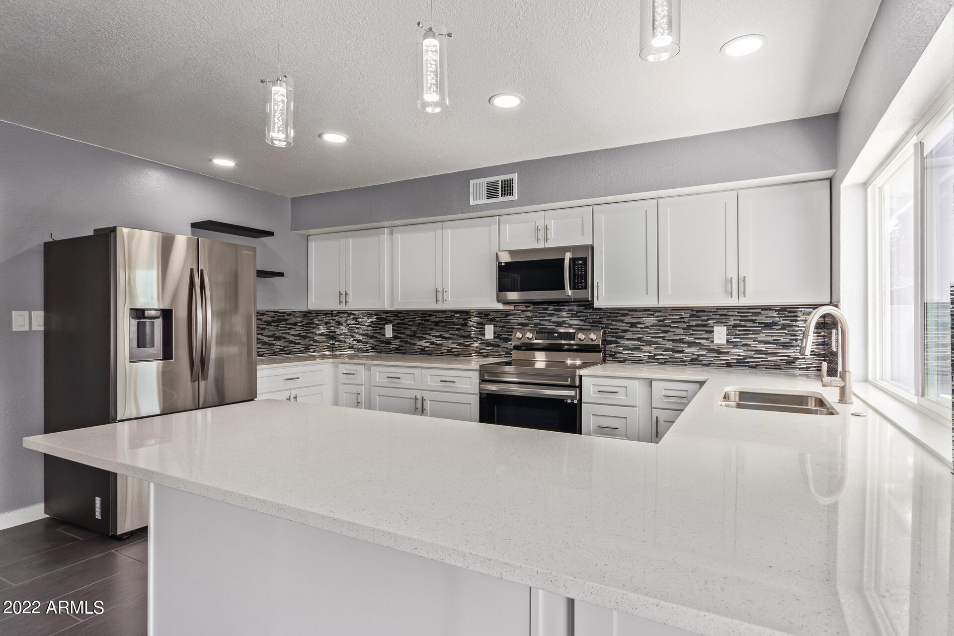 SUNRIDGE UNIT 4 - Residential Lease